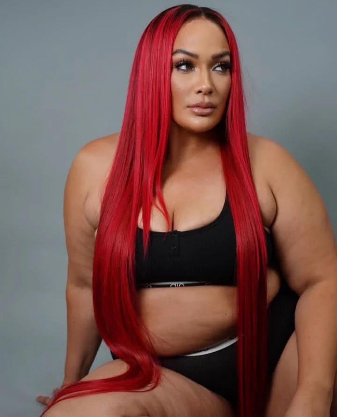 Nia Jax : LadiesOfWrestling