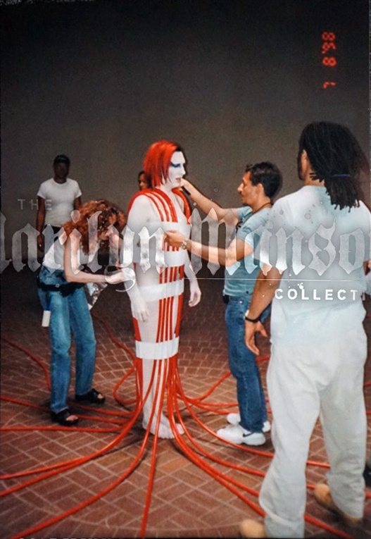 Marilyn Manson on the set of The Dope Show music video 1998 (Pic by Zepp Savini) r/marilyn_manson