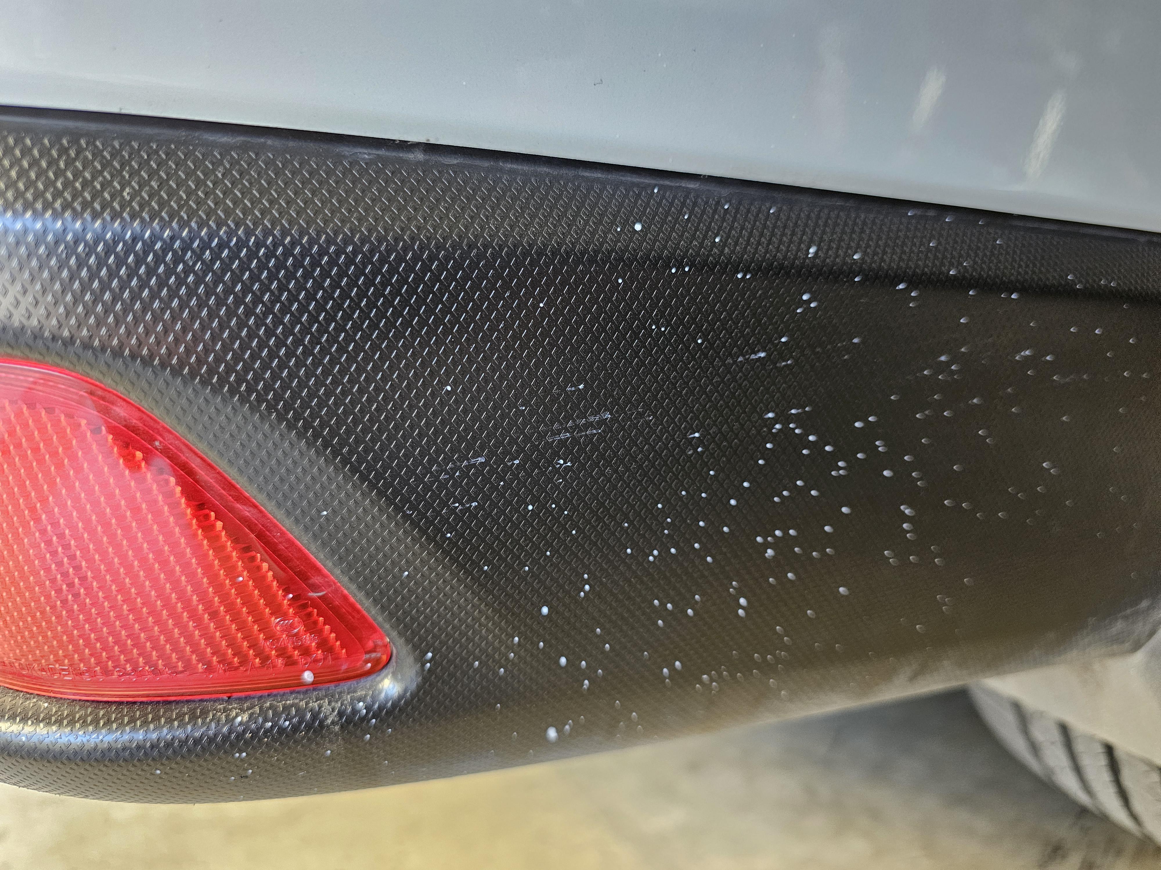 How to clean sunscreen off of car plastic? r/CleaningTips