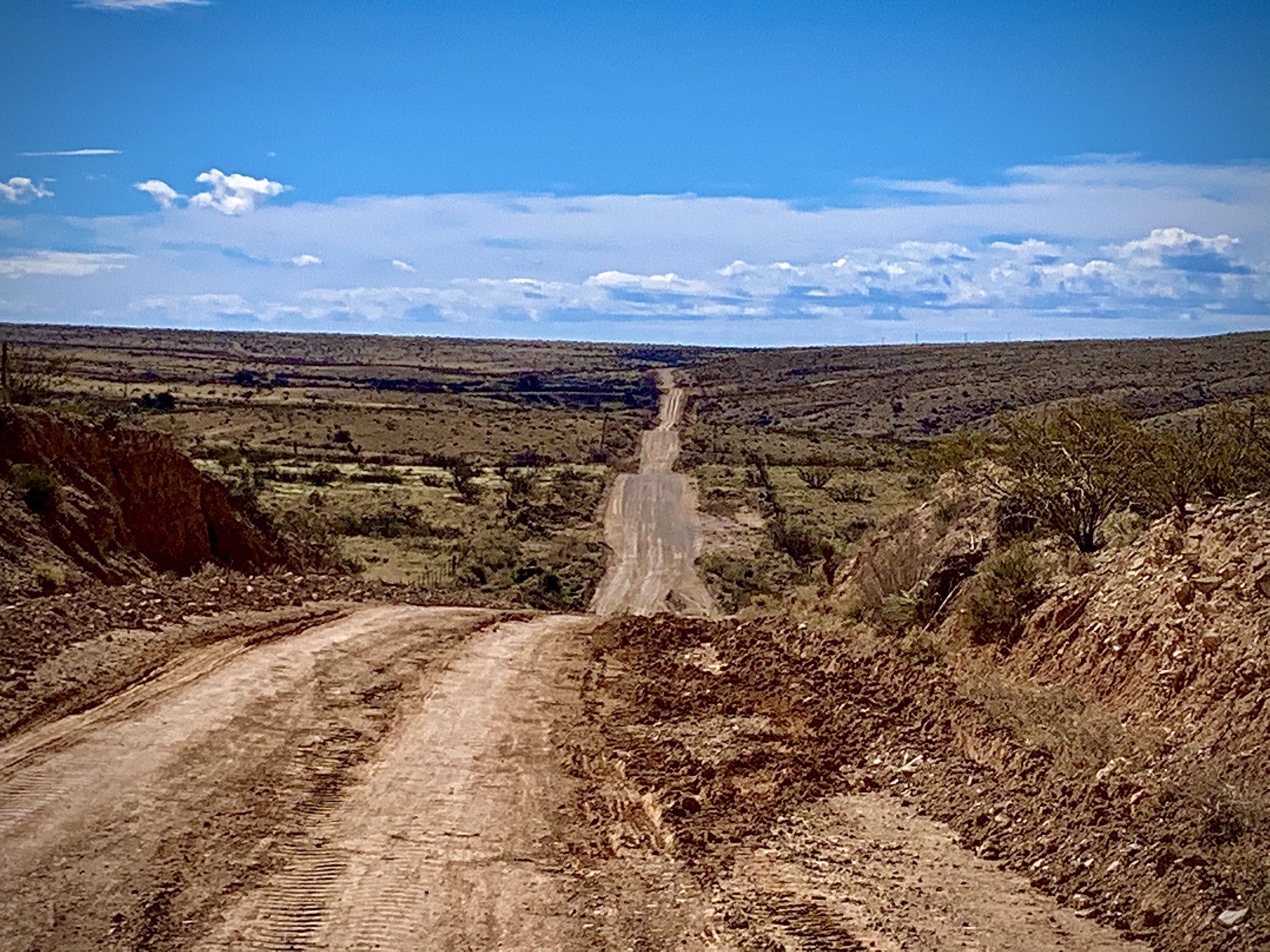 Wishing I was back on this road... West Texas gravel! r/gravelcycling