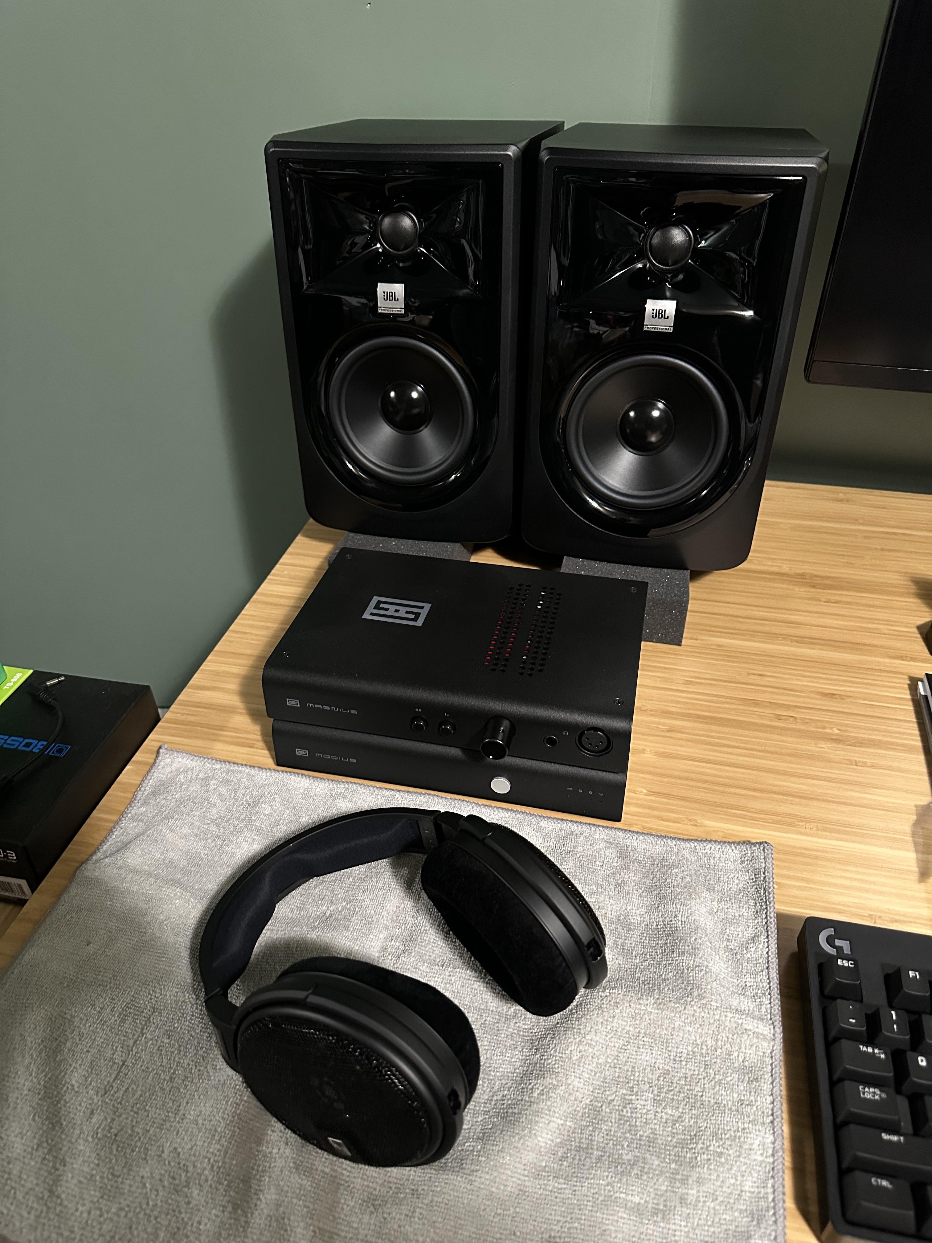 Simplicity A gaming Audio Setup r/pcmasterrace