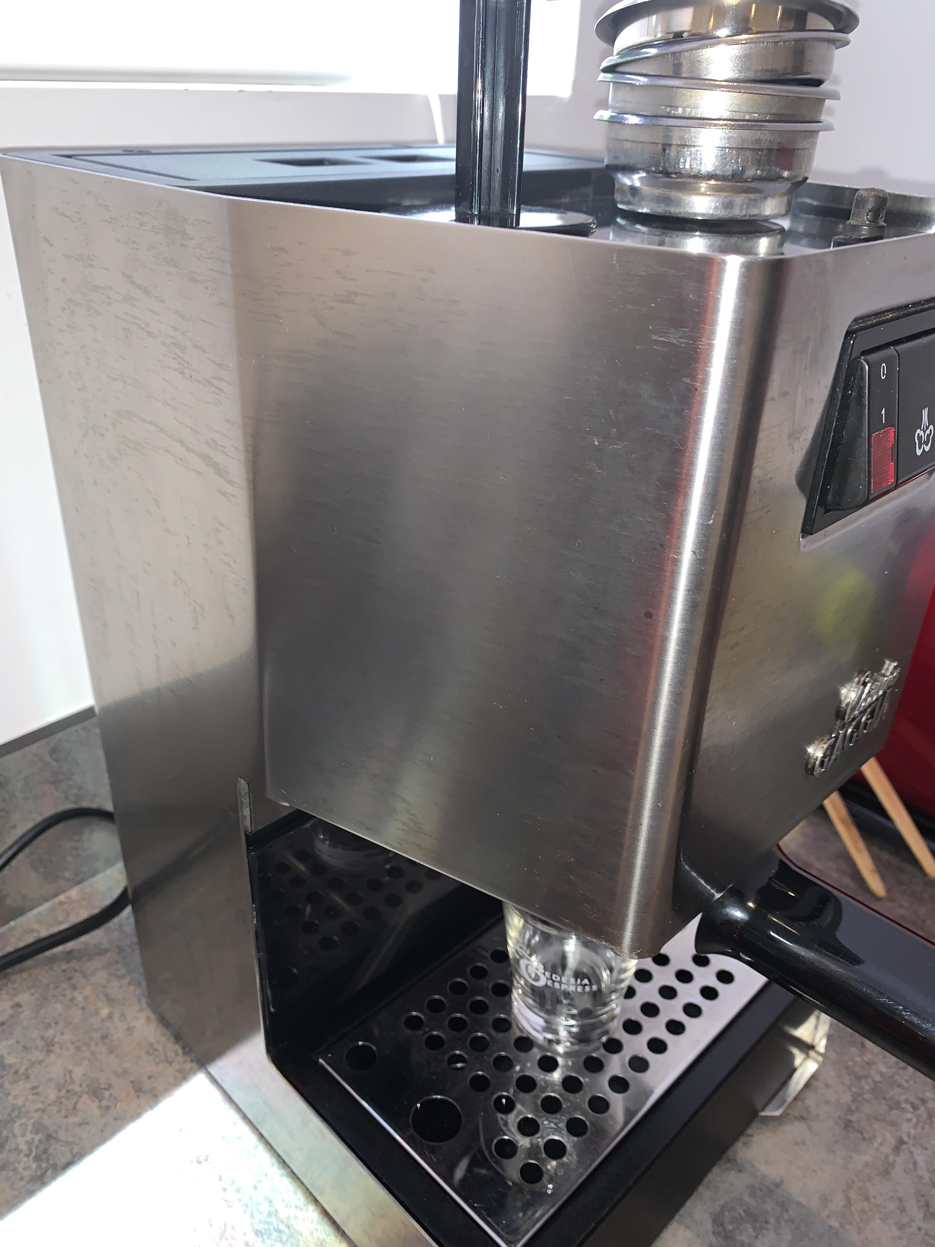 How to clean Gaggia Classic body r/espresso