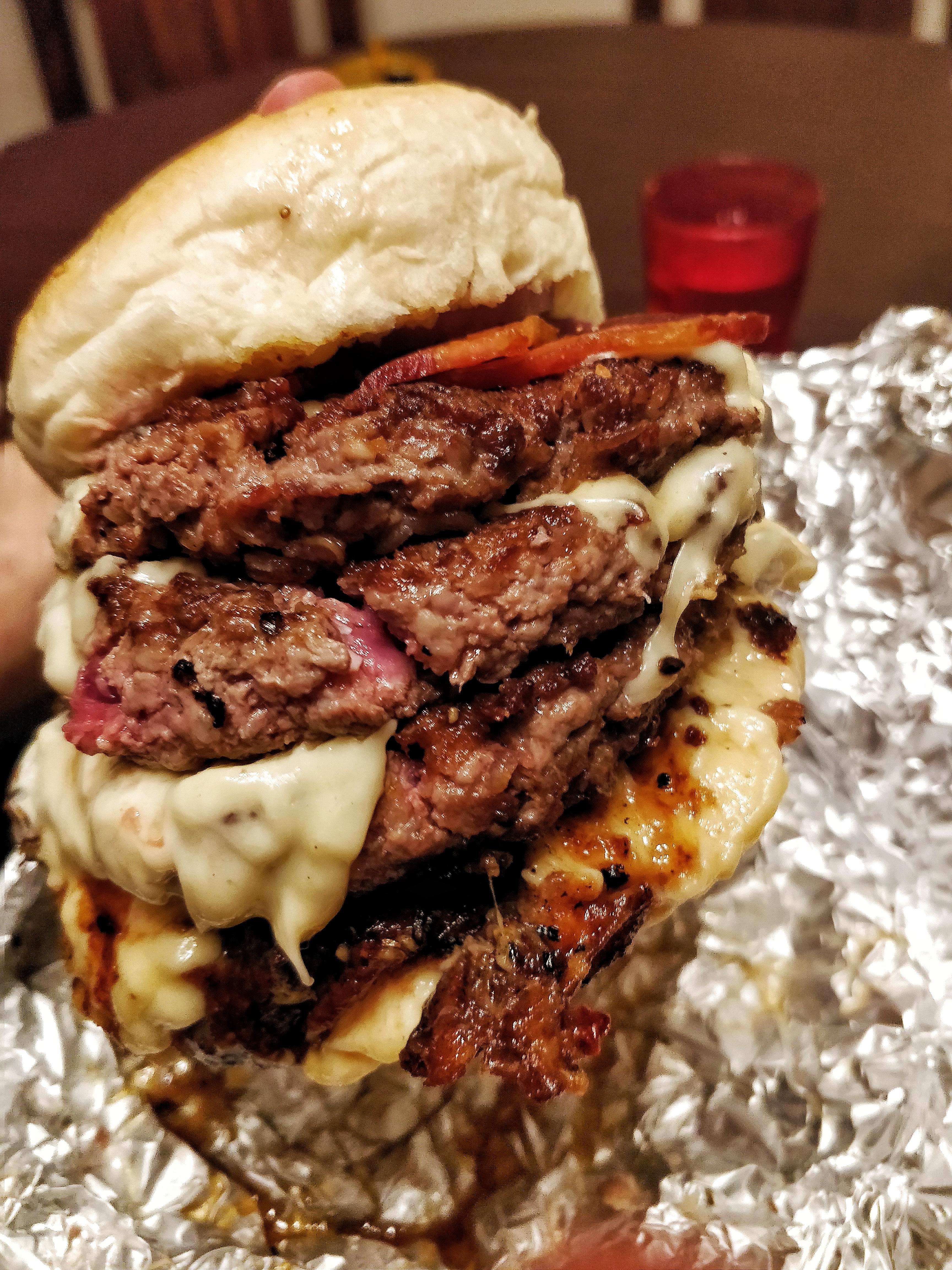 Homemade triple cheese burger with grilled provoloneArgentina (more photos on comment) r/burgers