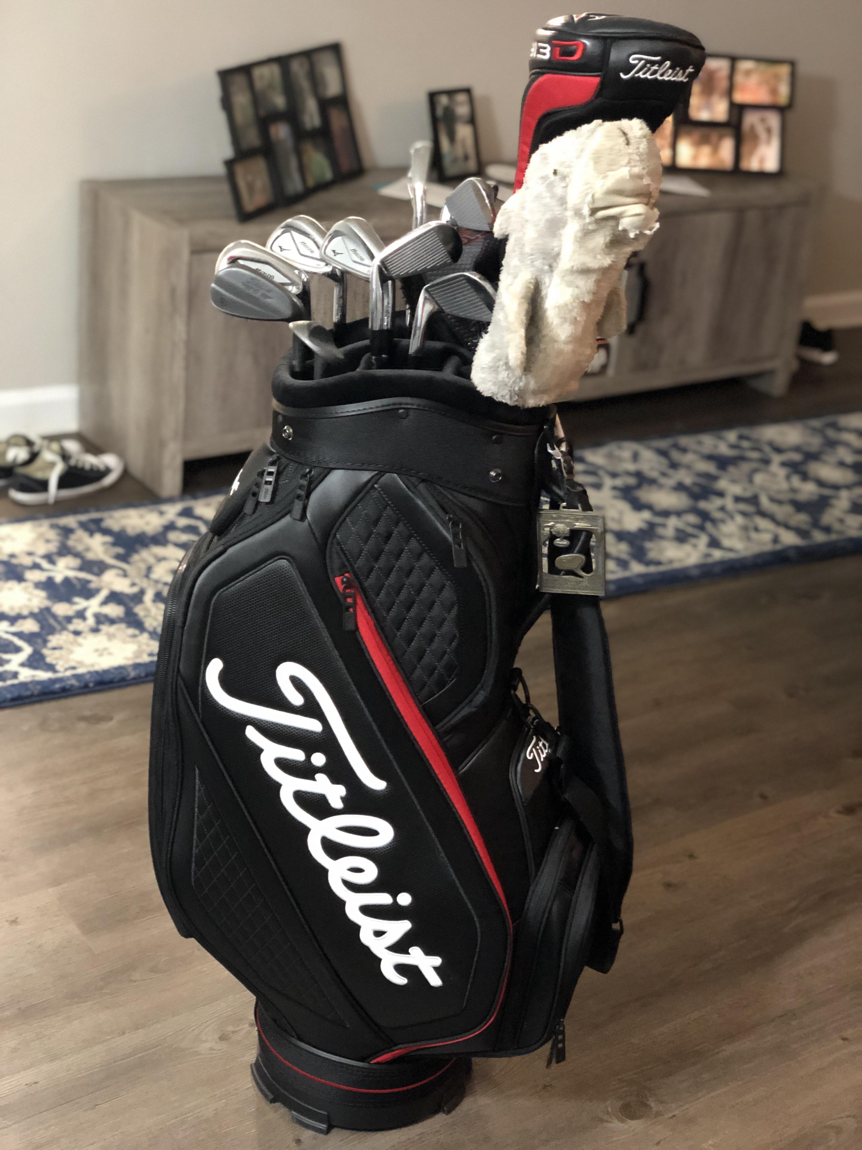 Sale > titleist jet black premium stand bag > in stock