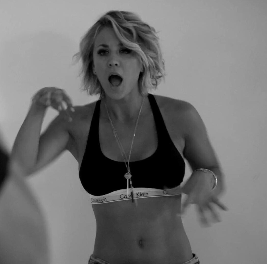 1119 best Sports Bra images on Pholder Non Binary, Bigboobproblems