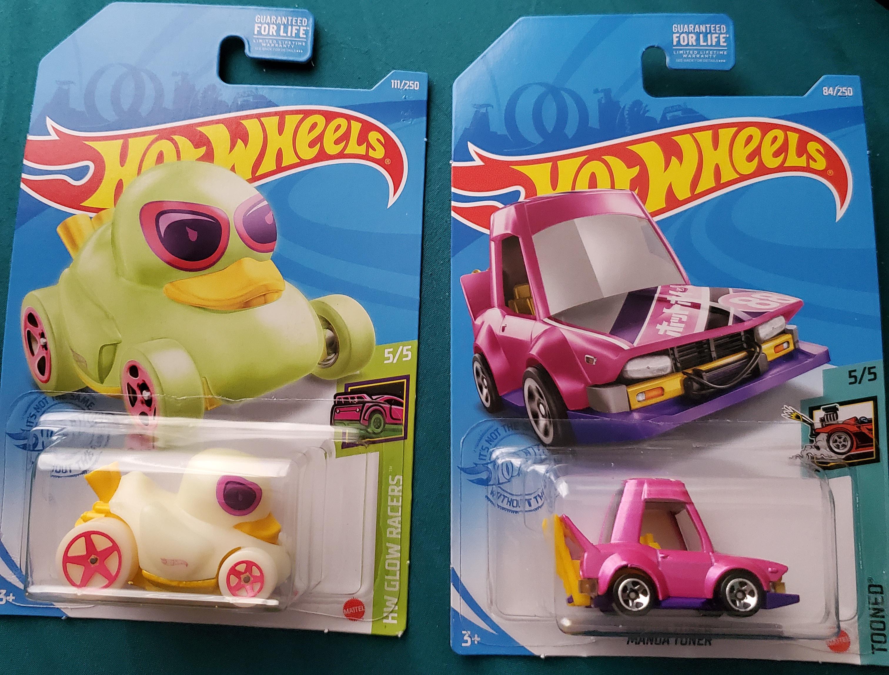 I like collecting "weird" Hot Wheels and these are my recent favorites