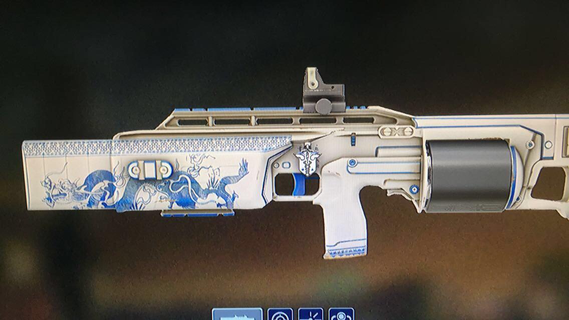 Diamond charm with White Dragon camo combo looks good imo r/Rainbow6