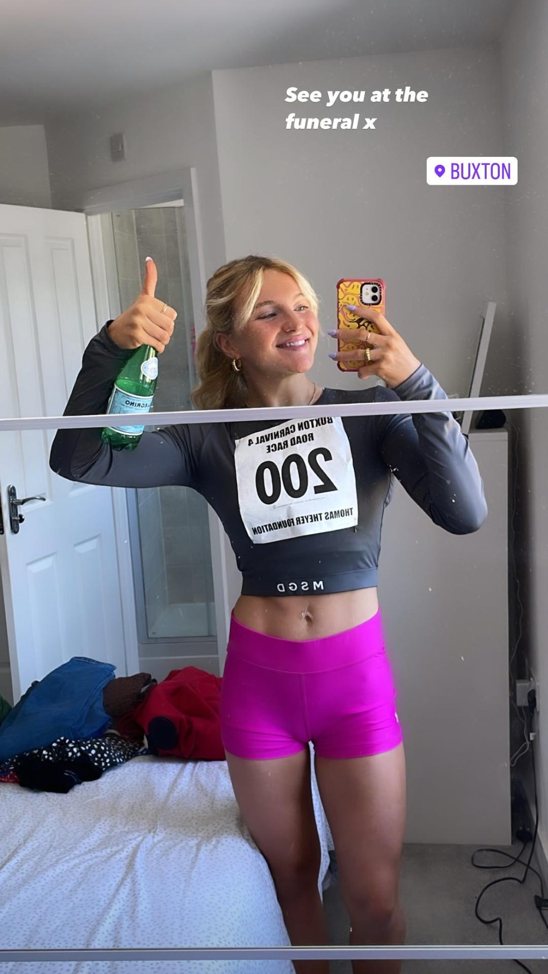 UK swimmer Abbie Wood is beautiful r/Ohlympics