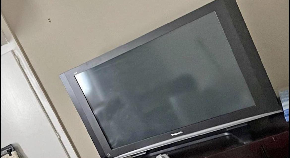 the discrimination literally says 42” panasonic tv is this a crt or