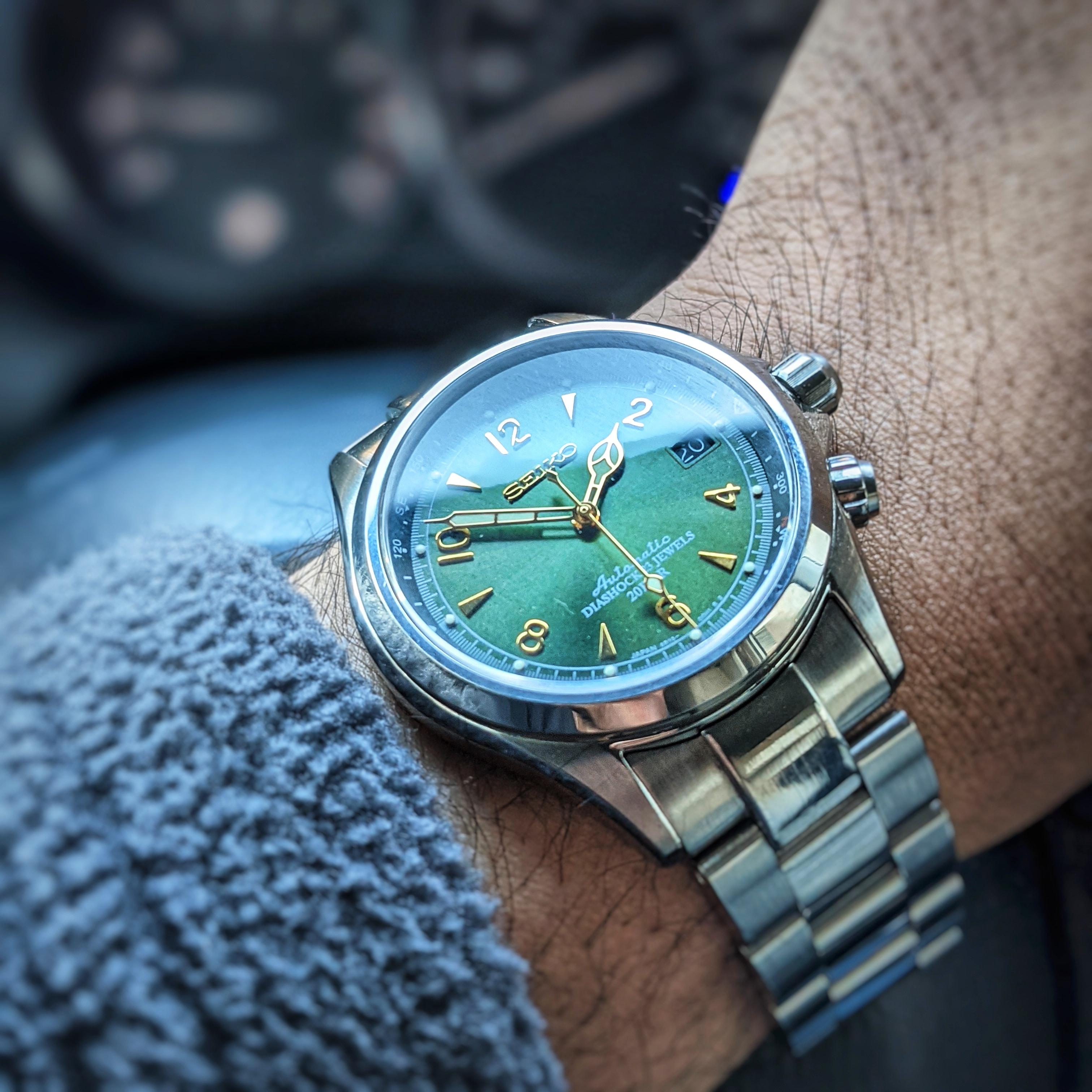 [SARB017] Alpinist on the Strapcode SuperO r/Seiko