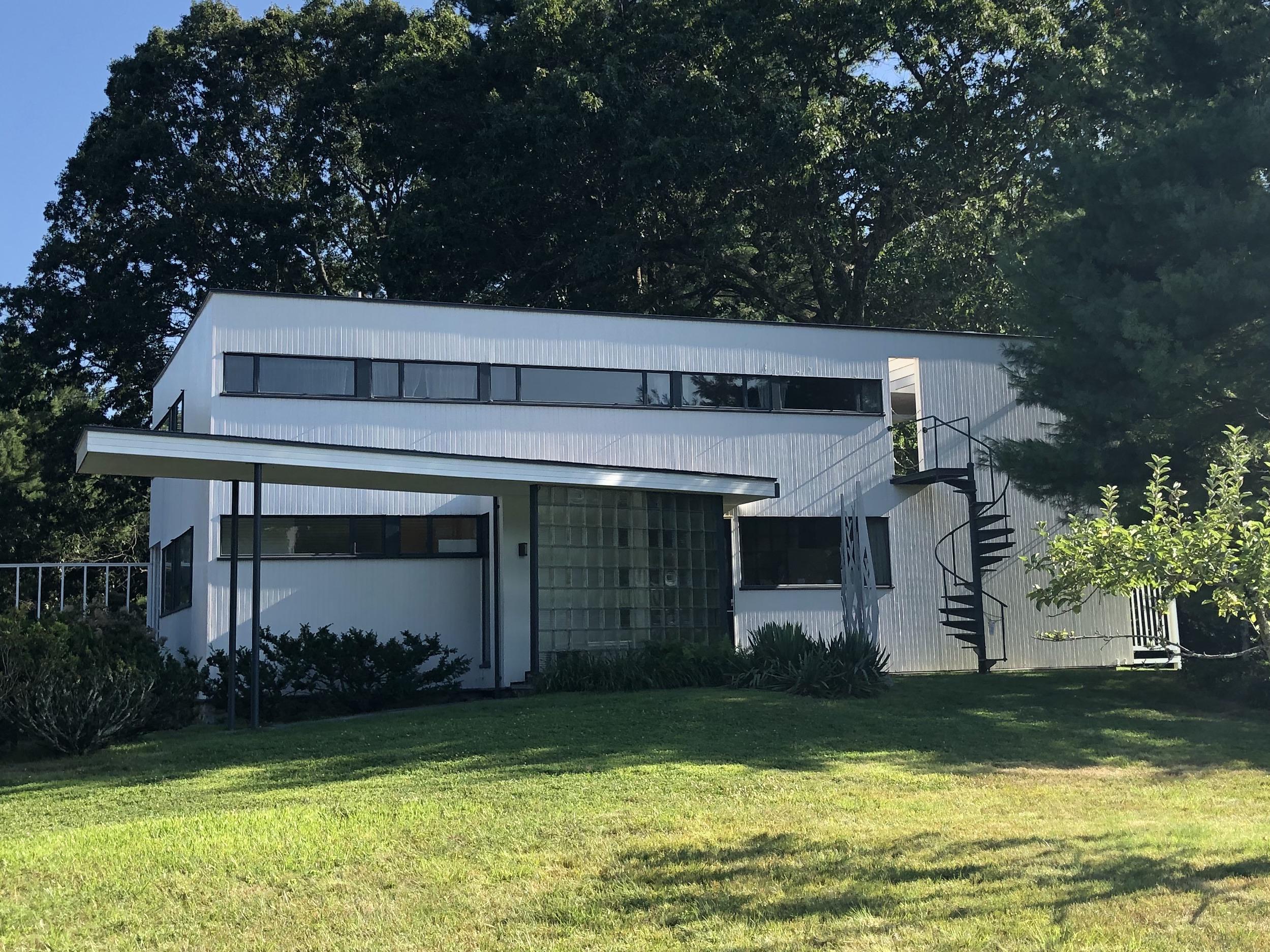 Gropius House (1938), Lincoln MA Building Gallery