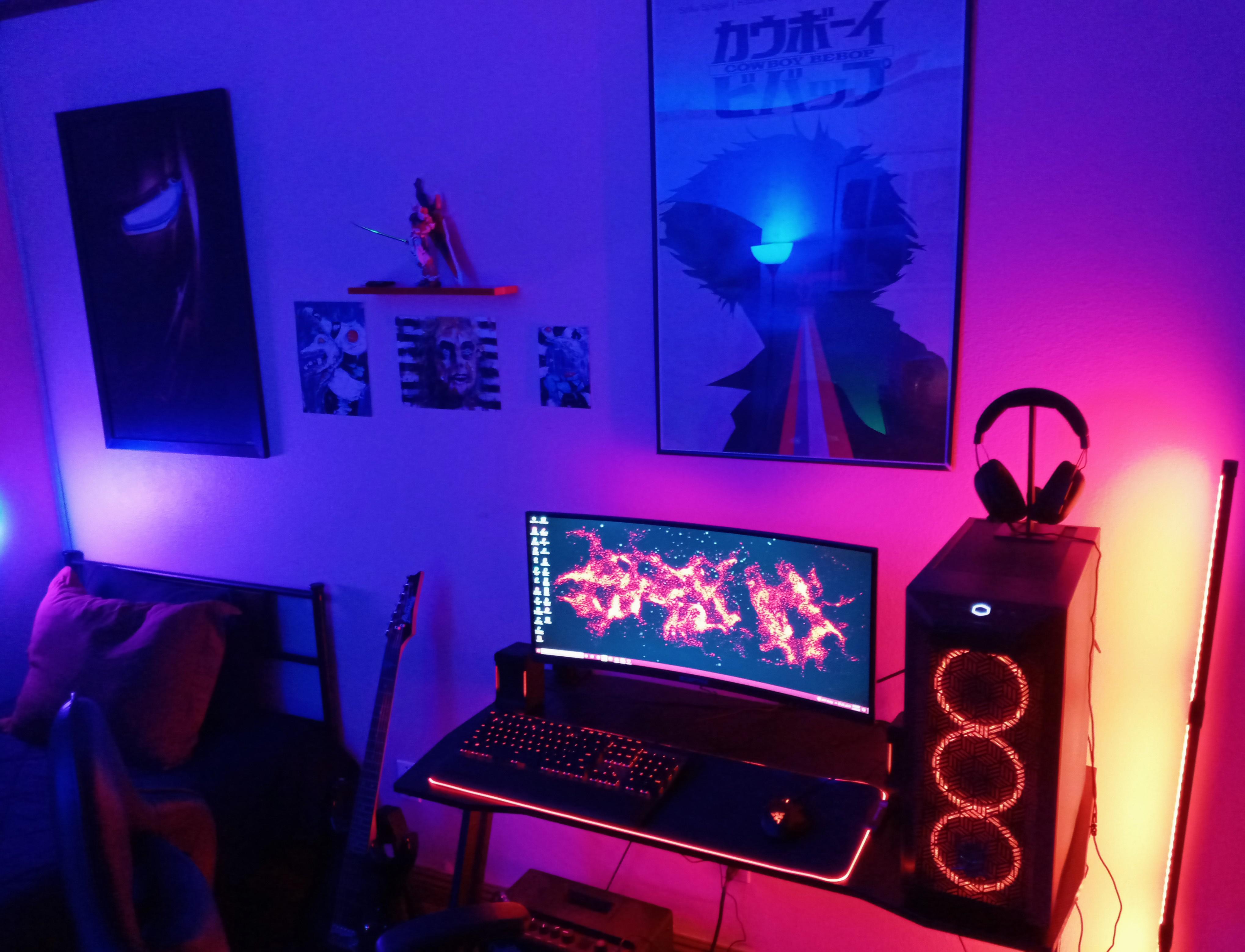My bedroom PC setup. Small but comfy. r/pcmasterrace
