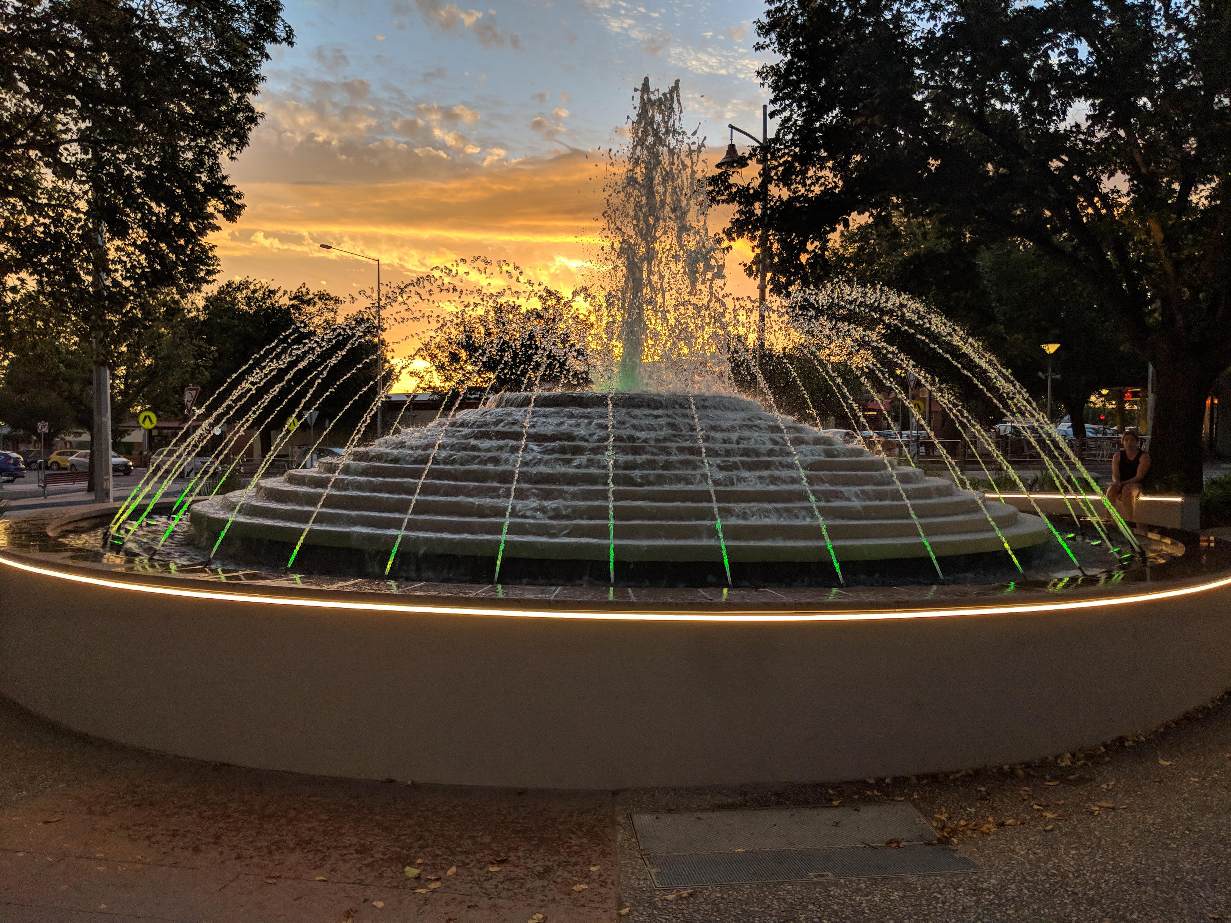 Sunbury fountain at sunset r/melbourne