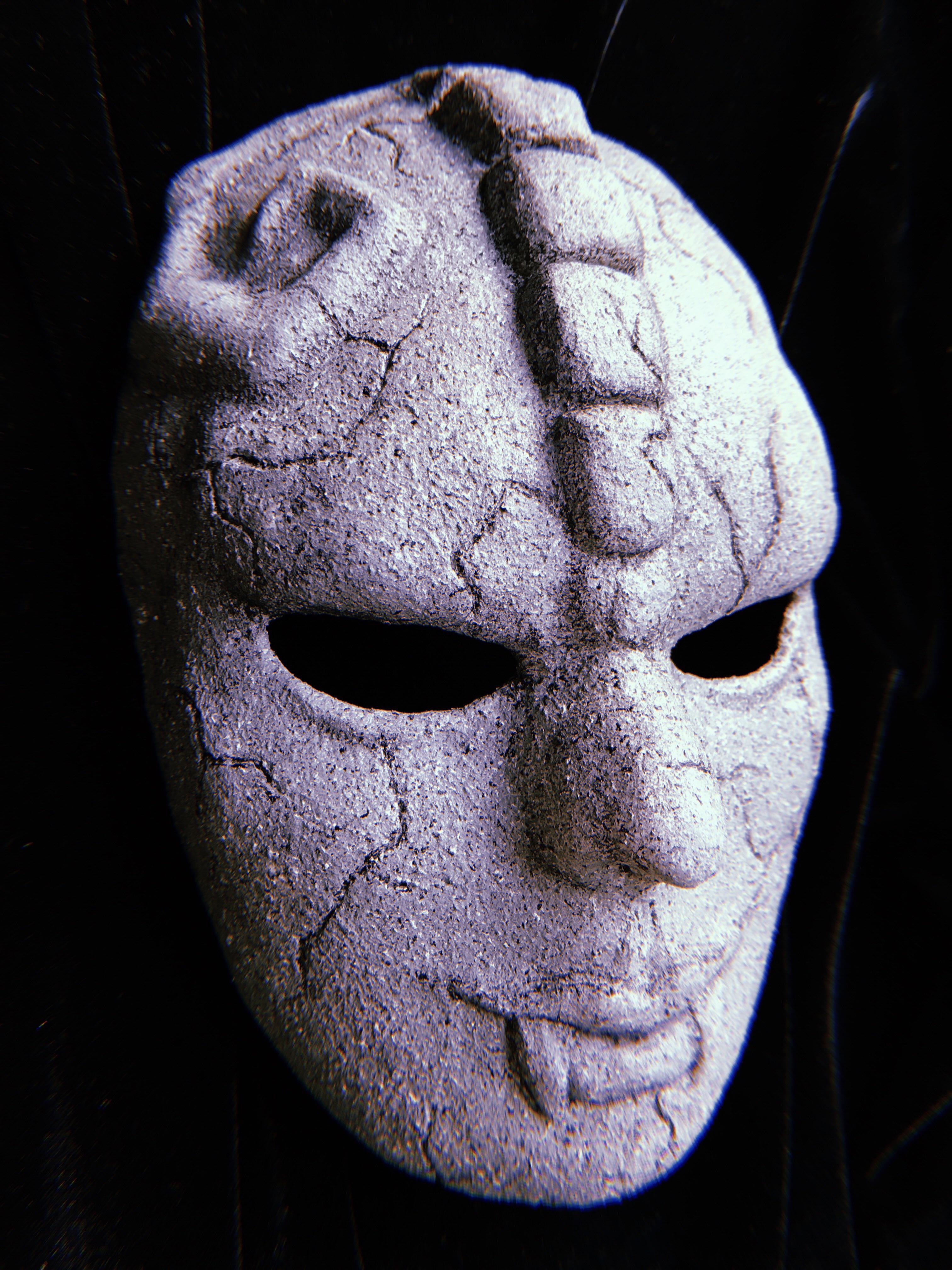 I made this mask.. so does that mean I’m Kars now? r/ShitPostCrusaders