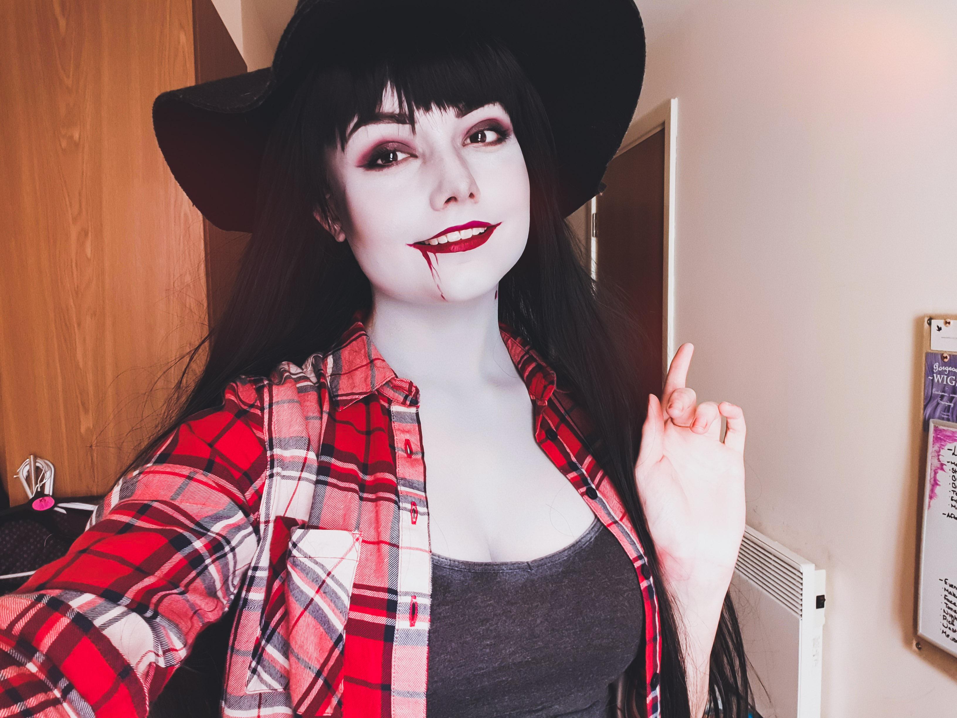 Vampire Queen Marceline Cosplay Marceline the vampire queen ooo