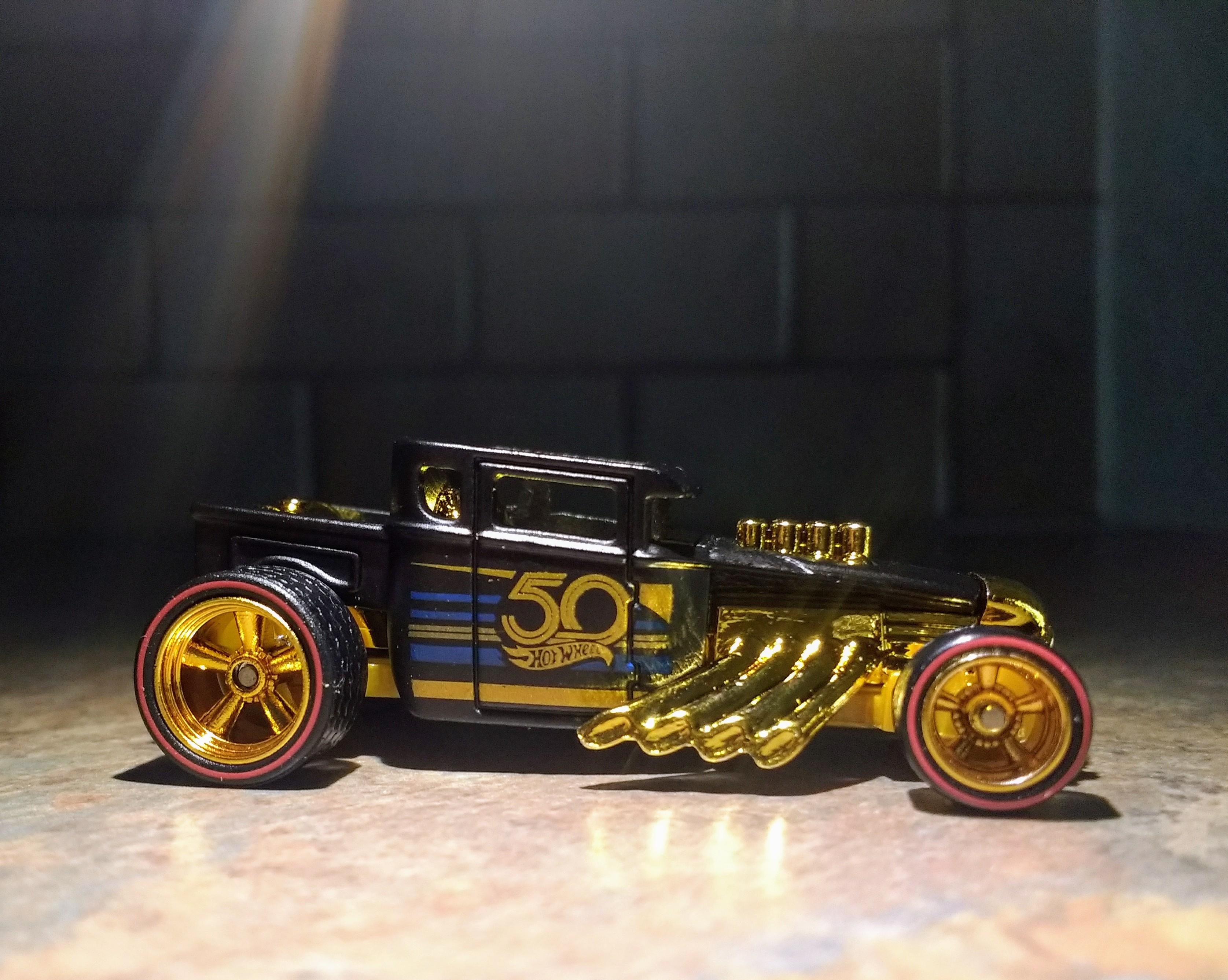 50th Hot Wheels Bone Shaker Super . The way it should have been r