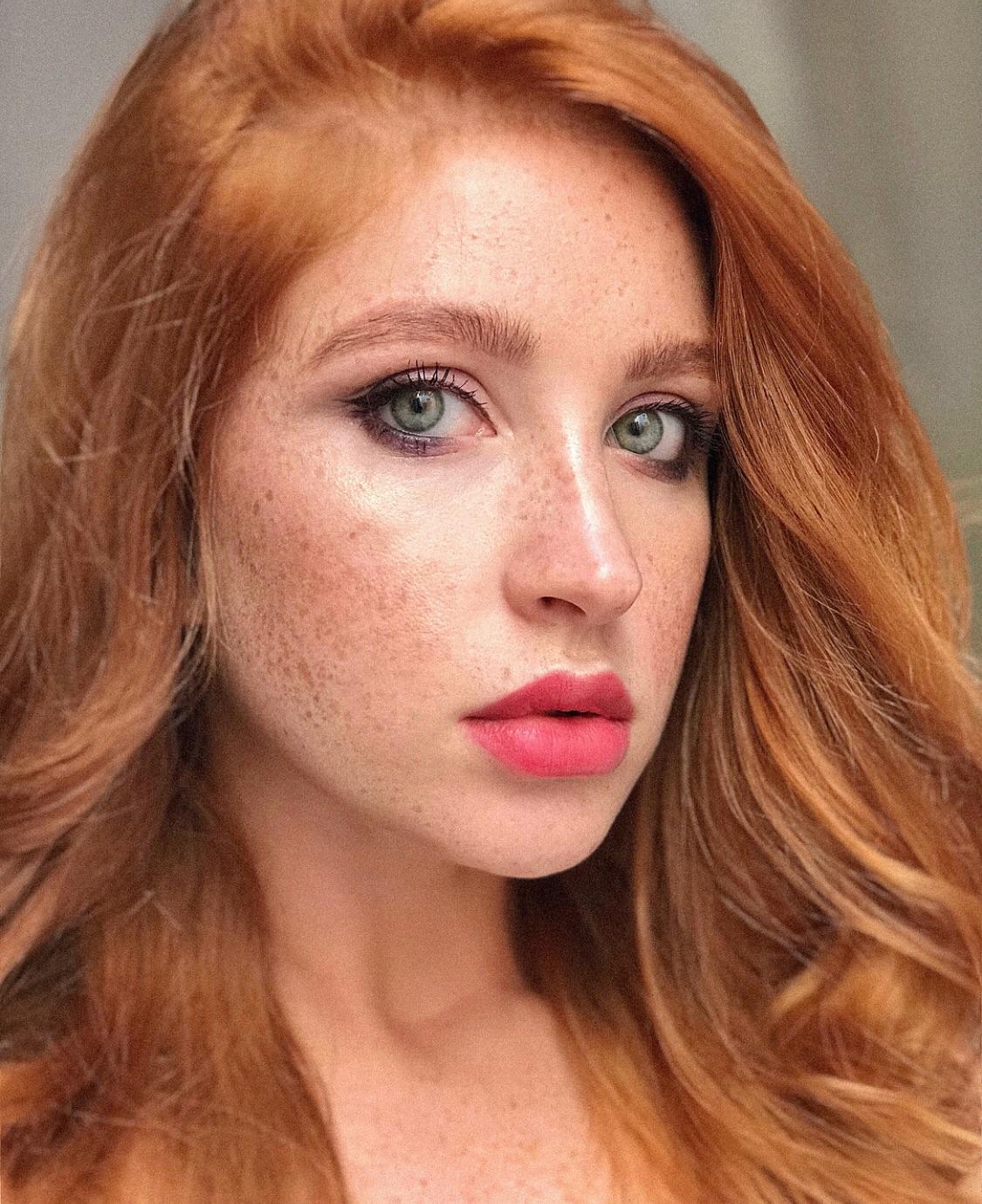 Alina : FreckledGirls