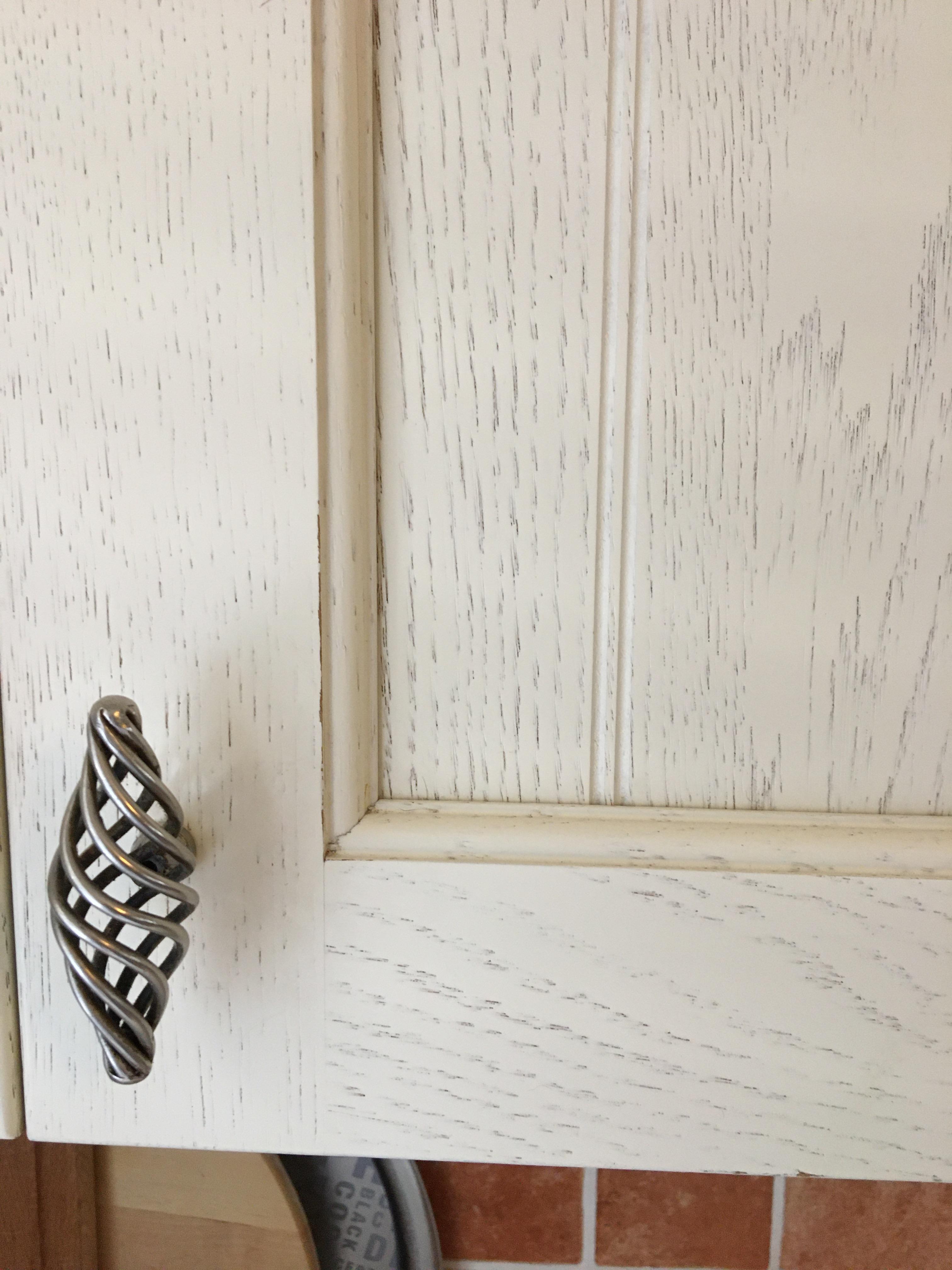 How can I imitate this look? I need to make an extra cupboard but how