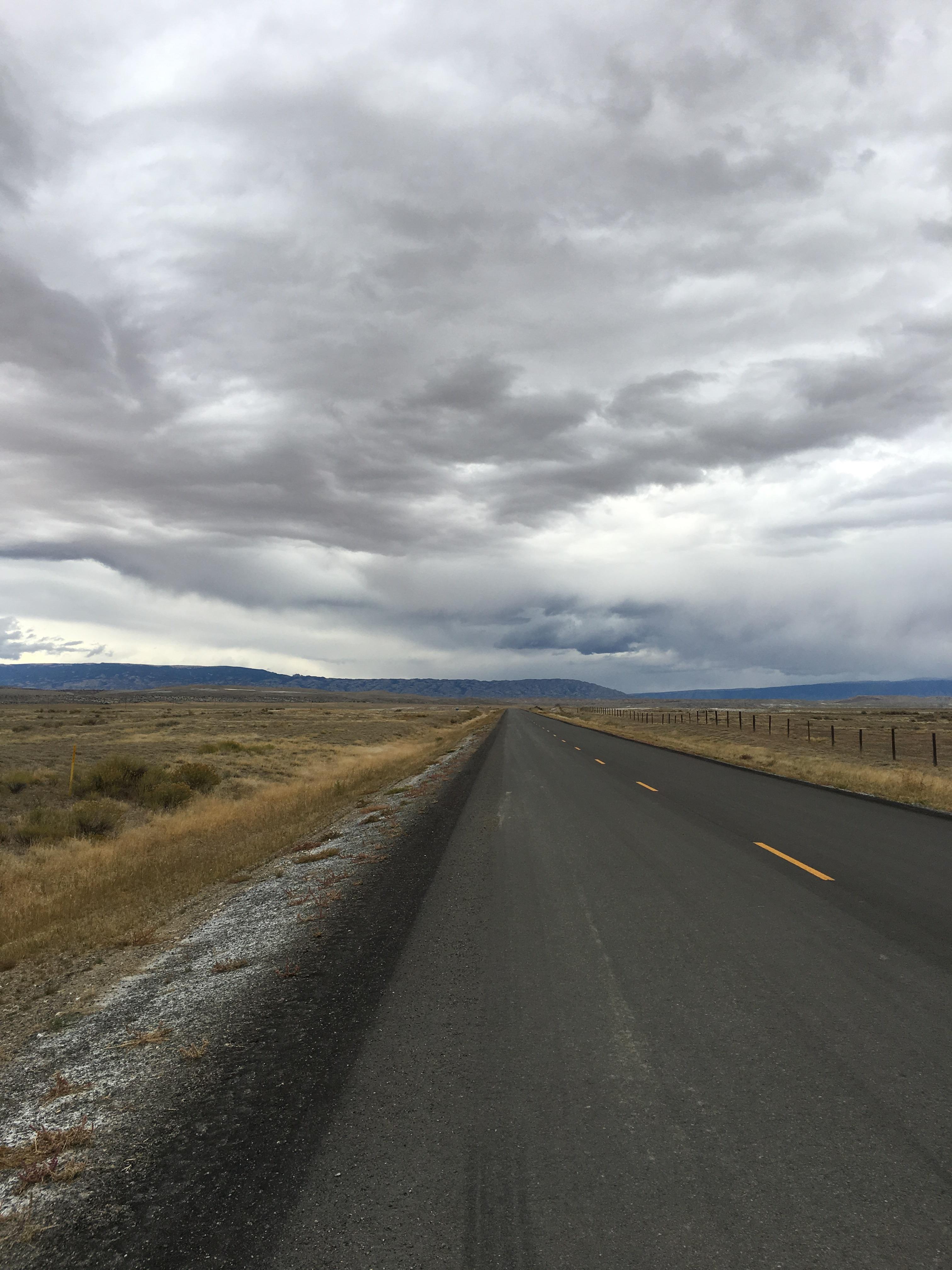 Thankful to live in Wyoming!! North of Cowley. [OC] r/wyoming