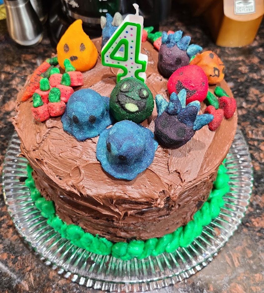 I made a slime rancher themed birthday cake for my son P r/slimerancher