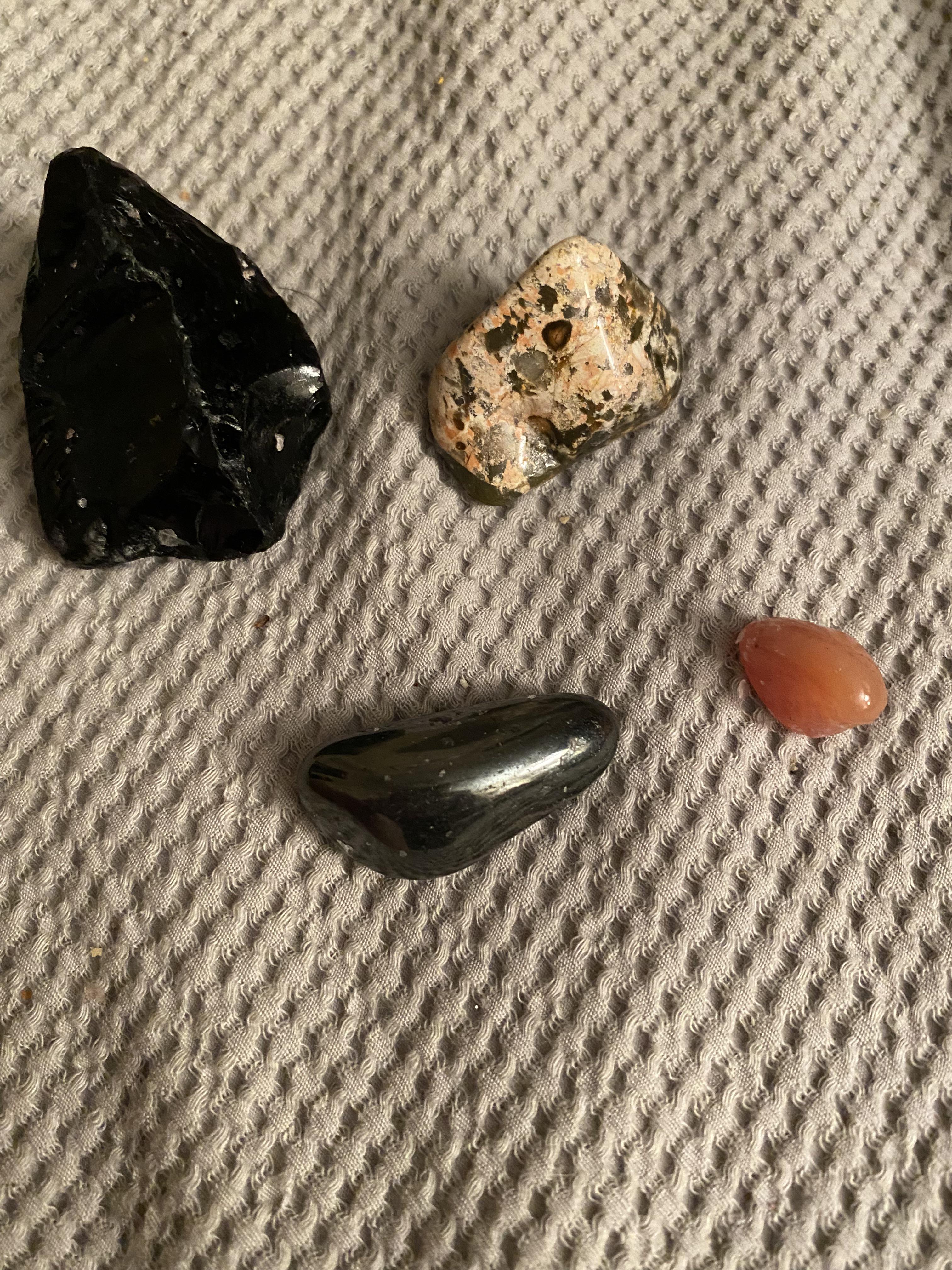 What are these rocks/crystals from a soul terra candle? Assuming the