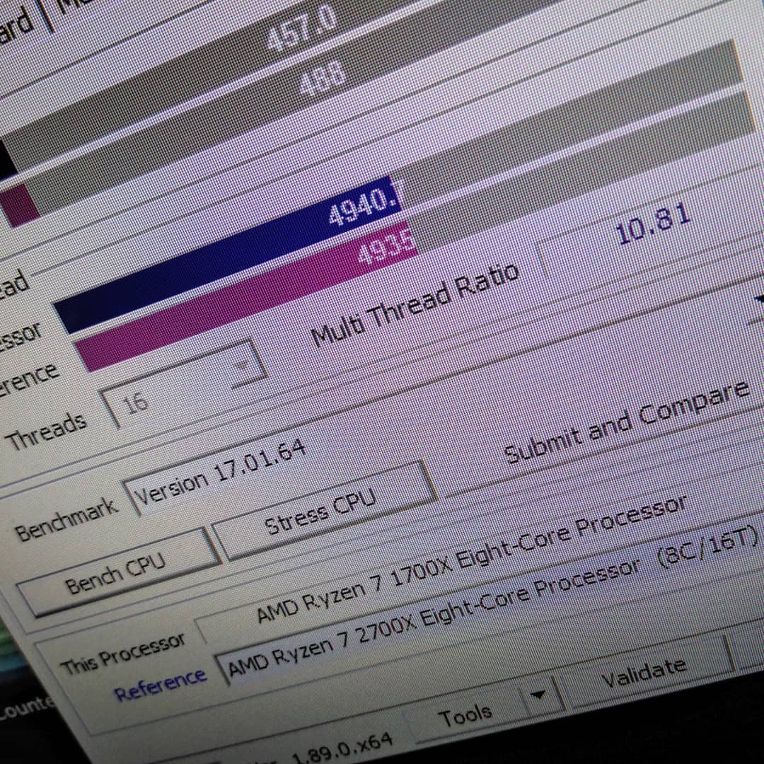 Still powerful enough 3.9 GHz with 1.385V. Idle temp 32°C, load temp