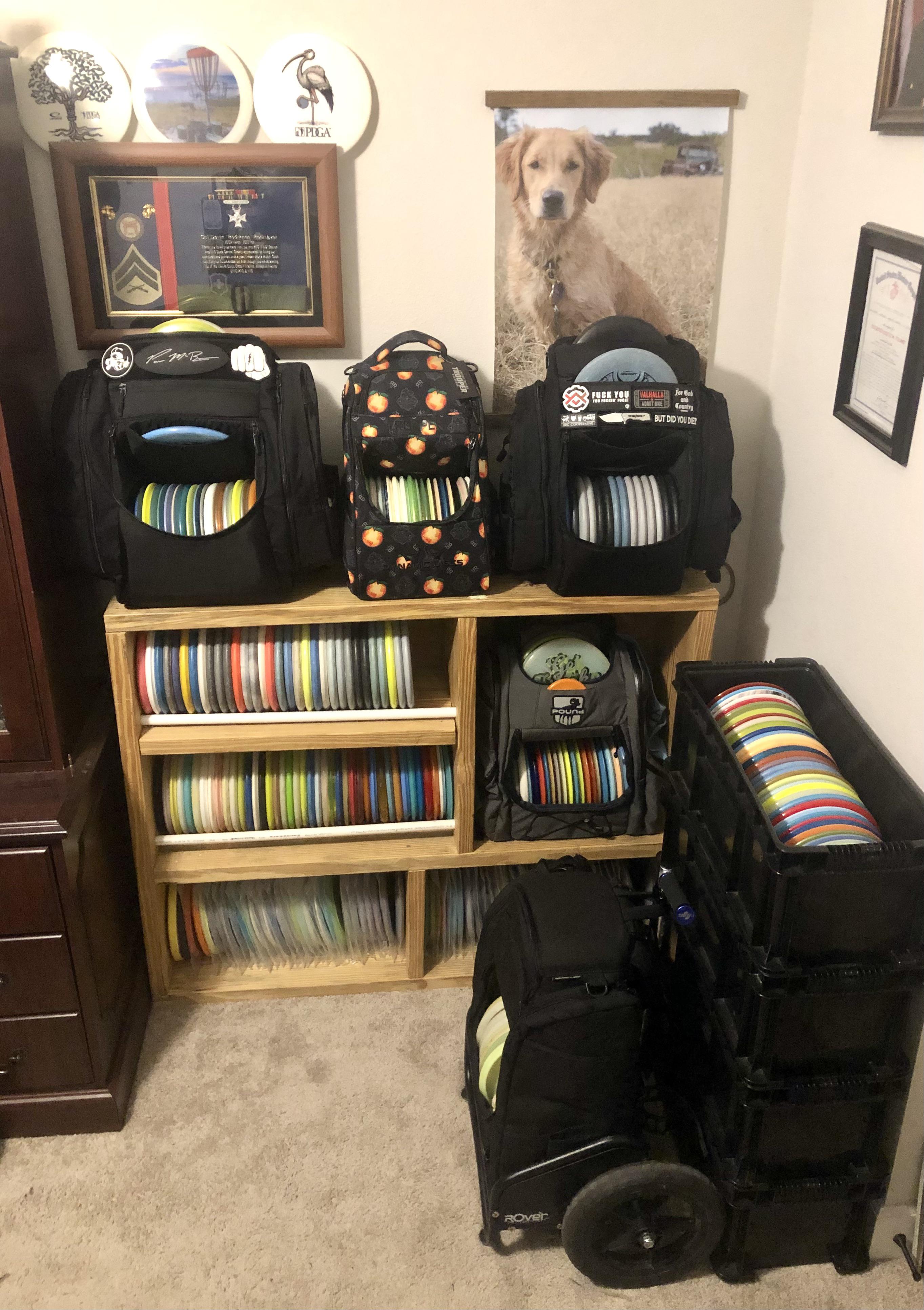 I’m addicted to disc golf and disc golf accessories r/discgolf