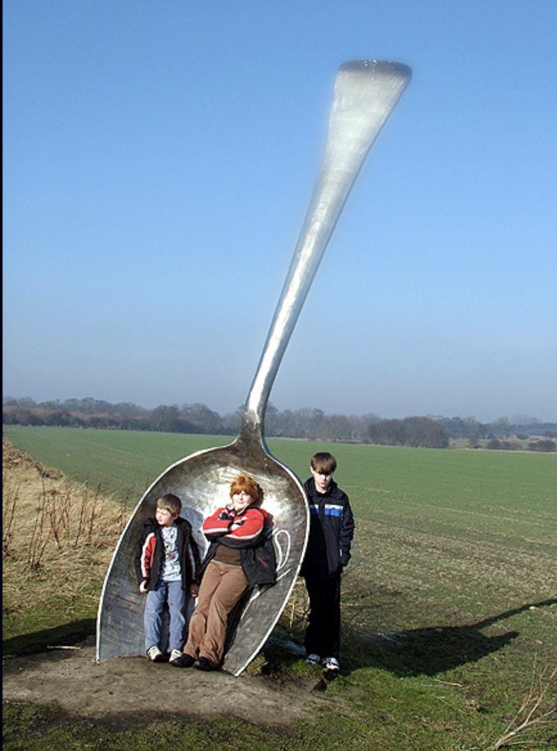 Joseph Stalins comically large spoon r/oddlyterrifying
