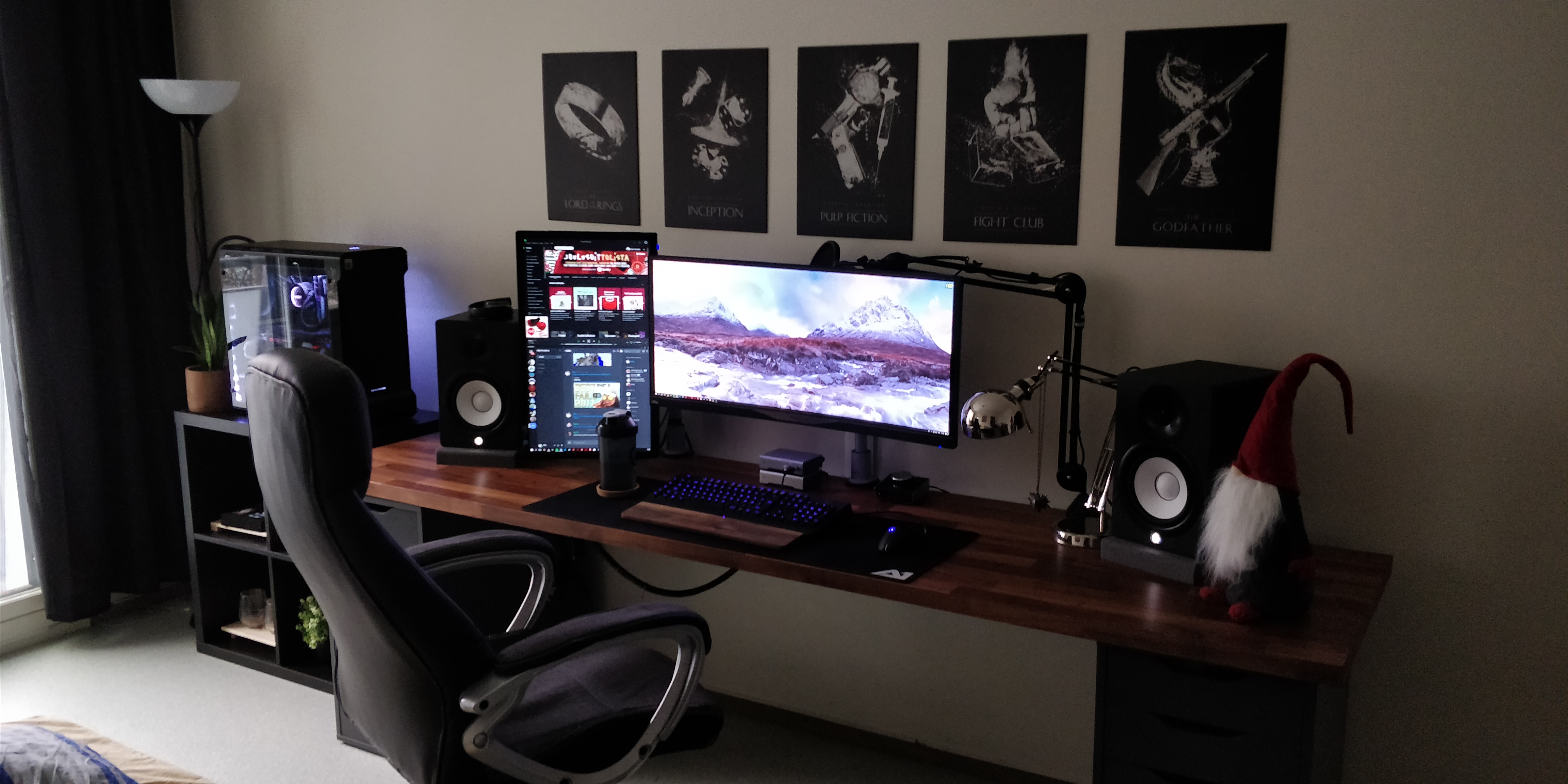 Finally finished my "workstation" r/battlestations