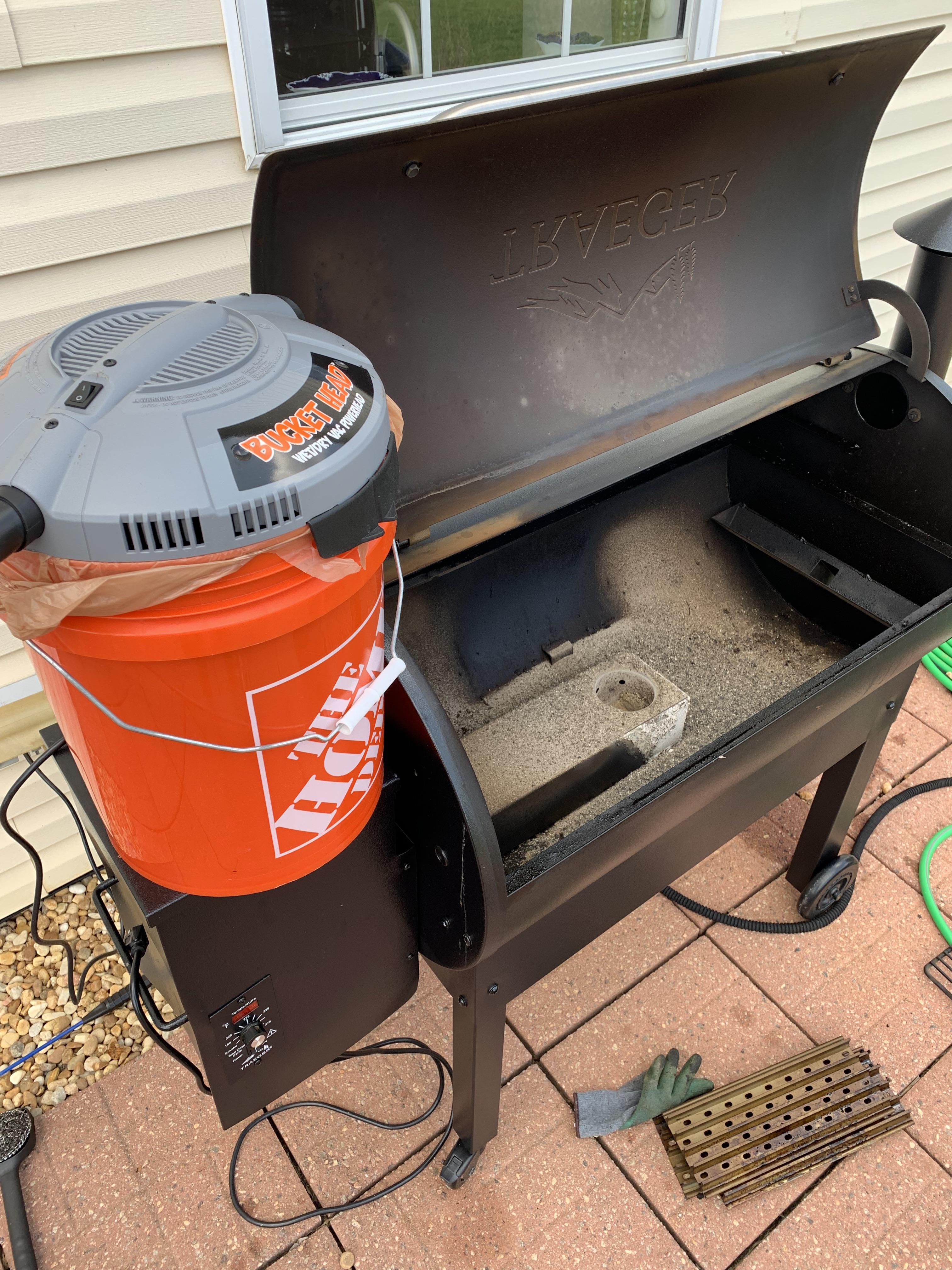 Home Depot bucked head shop vac works great for cleaning r/Traeger
