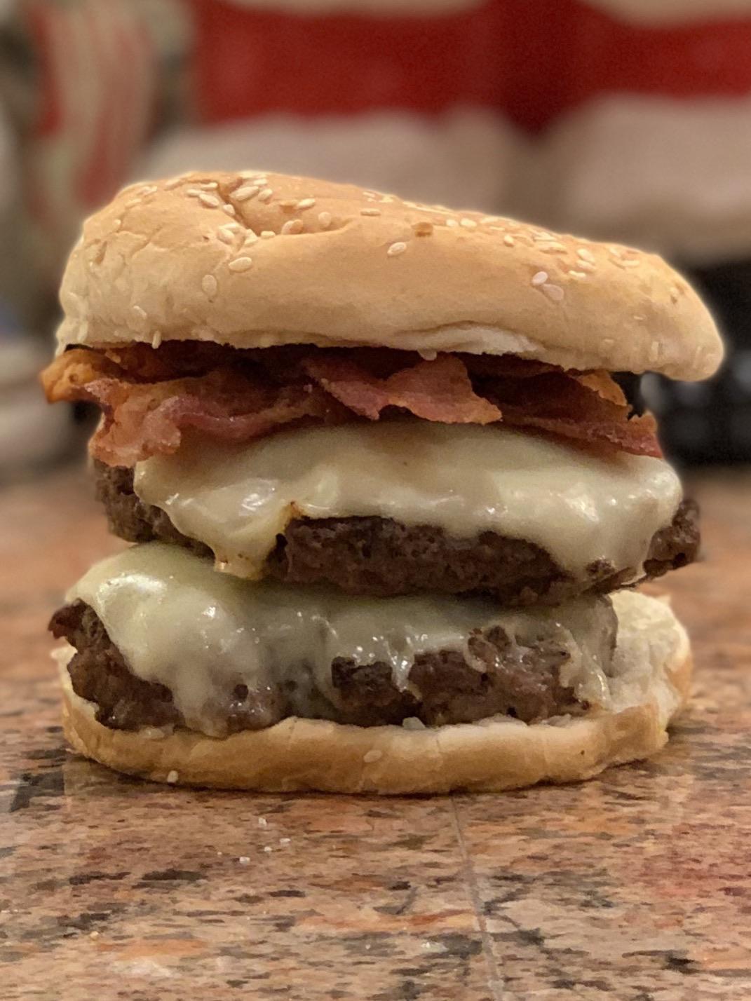 Homemade is best made! r/cheeseburgers