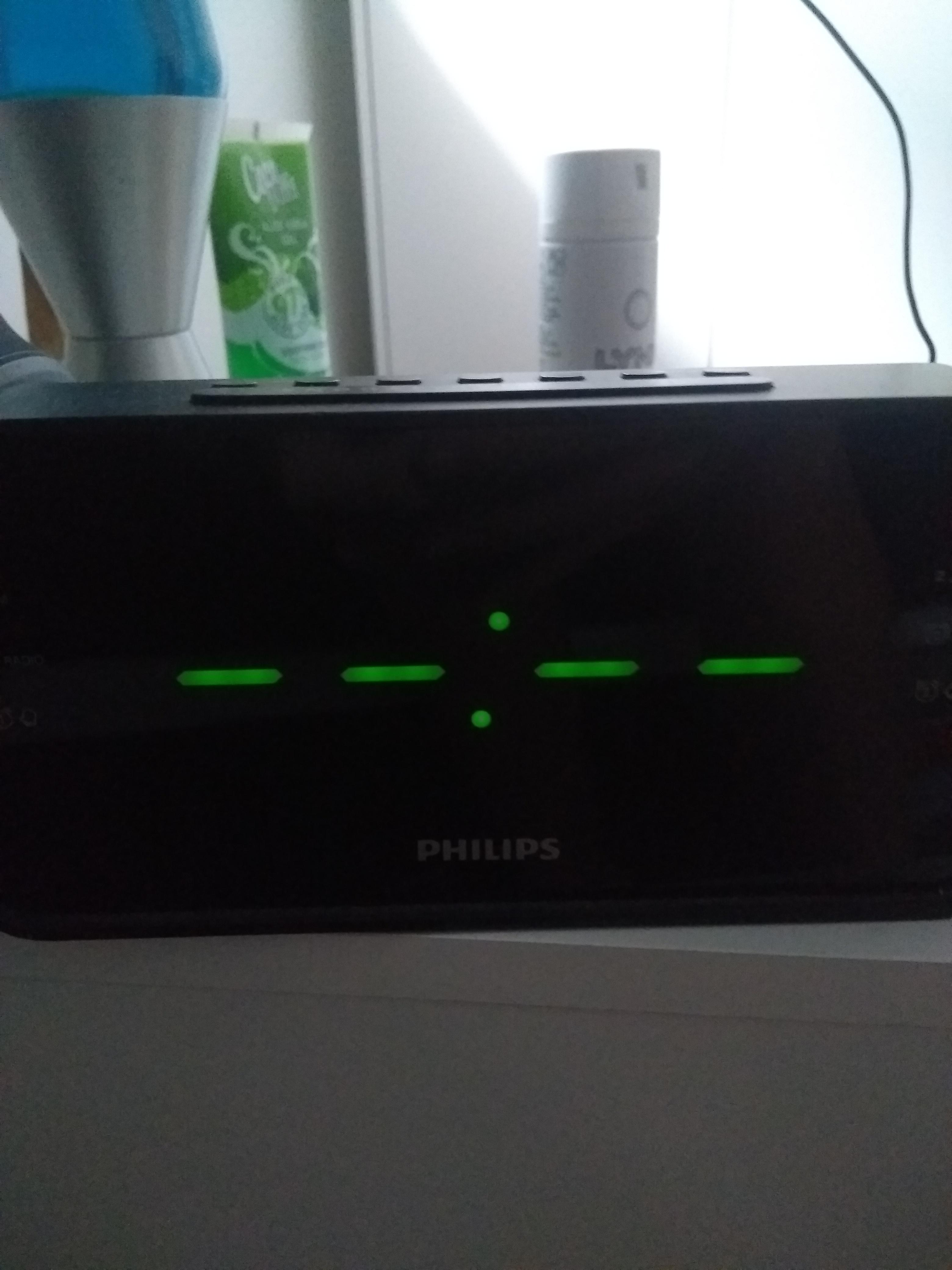 Alarm clock isn't straight r/mildlyinfuriating