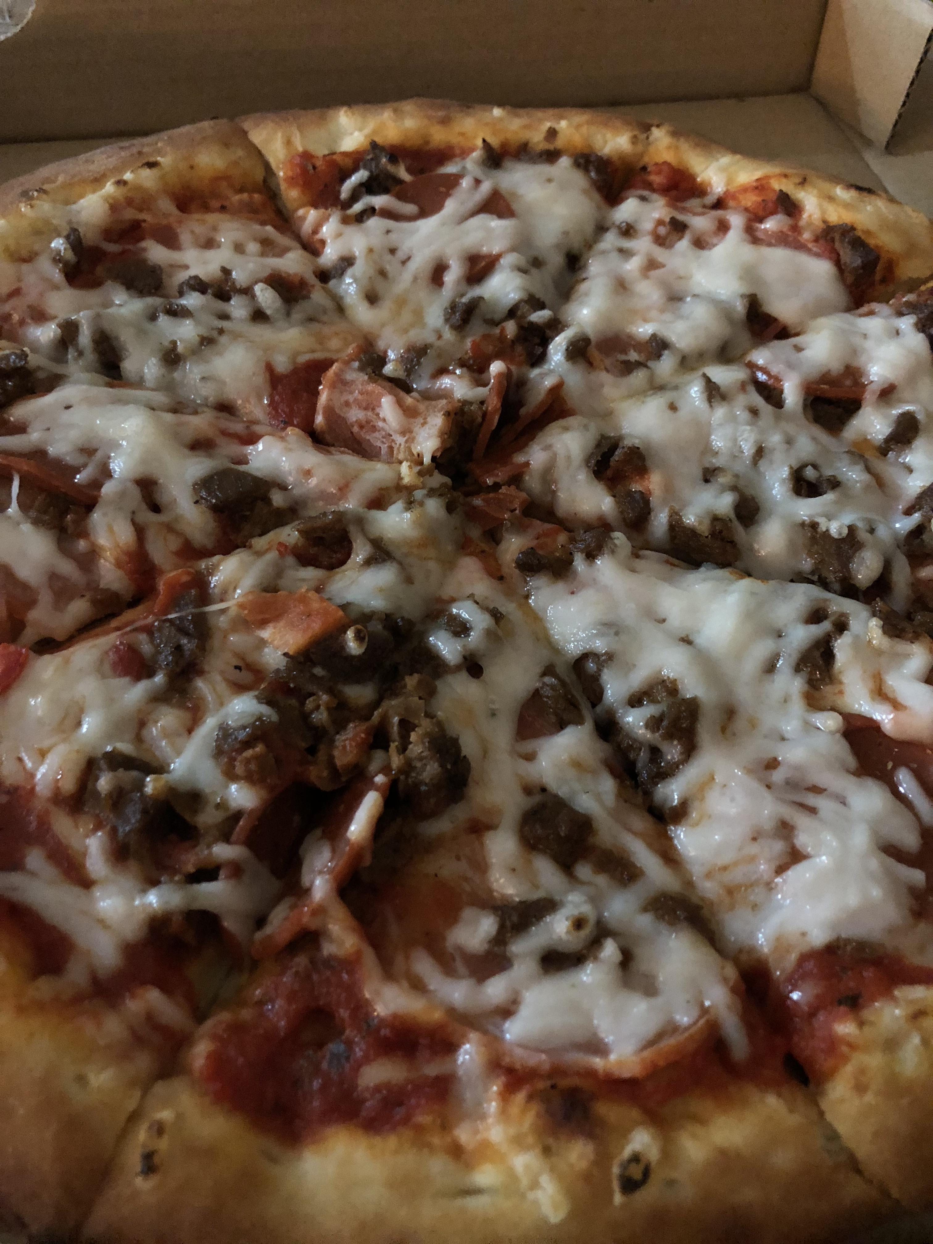 There’s a shopping center near Disneyland with vegan restaurants. May I