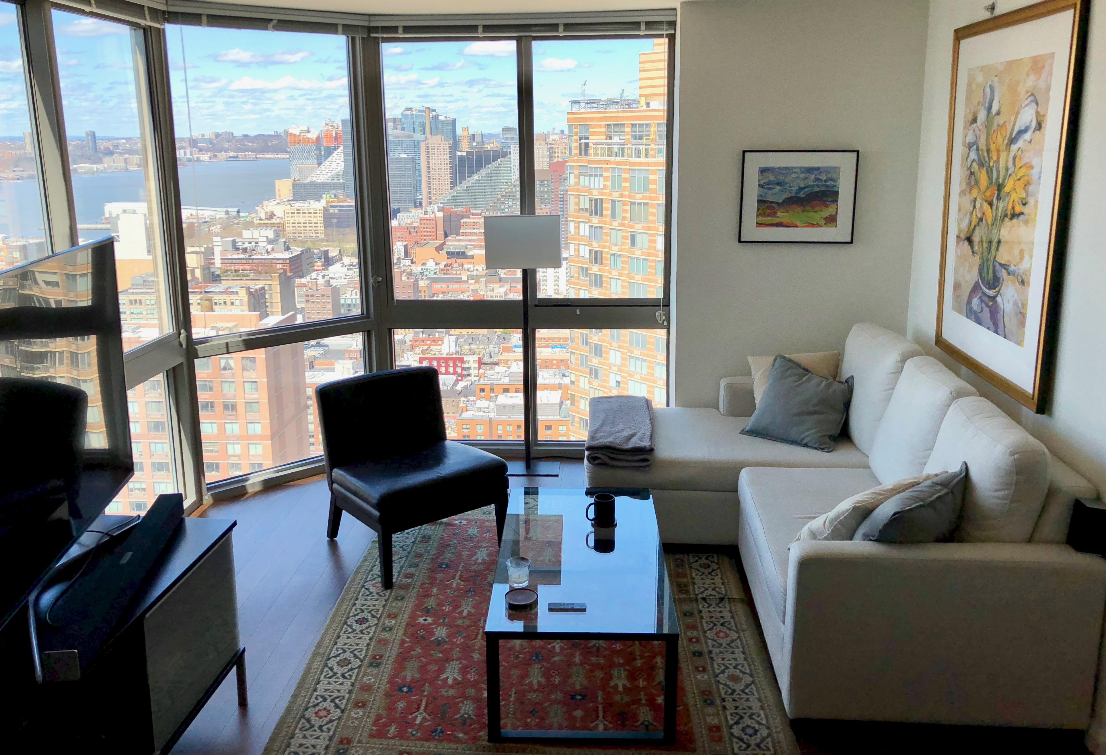 My Living Room in New York, NY r/AmateurRoomPorn