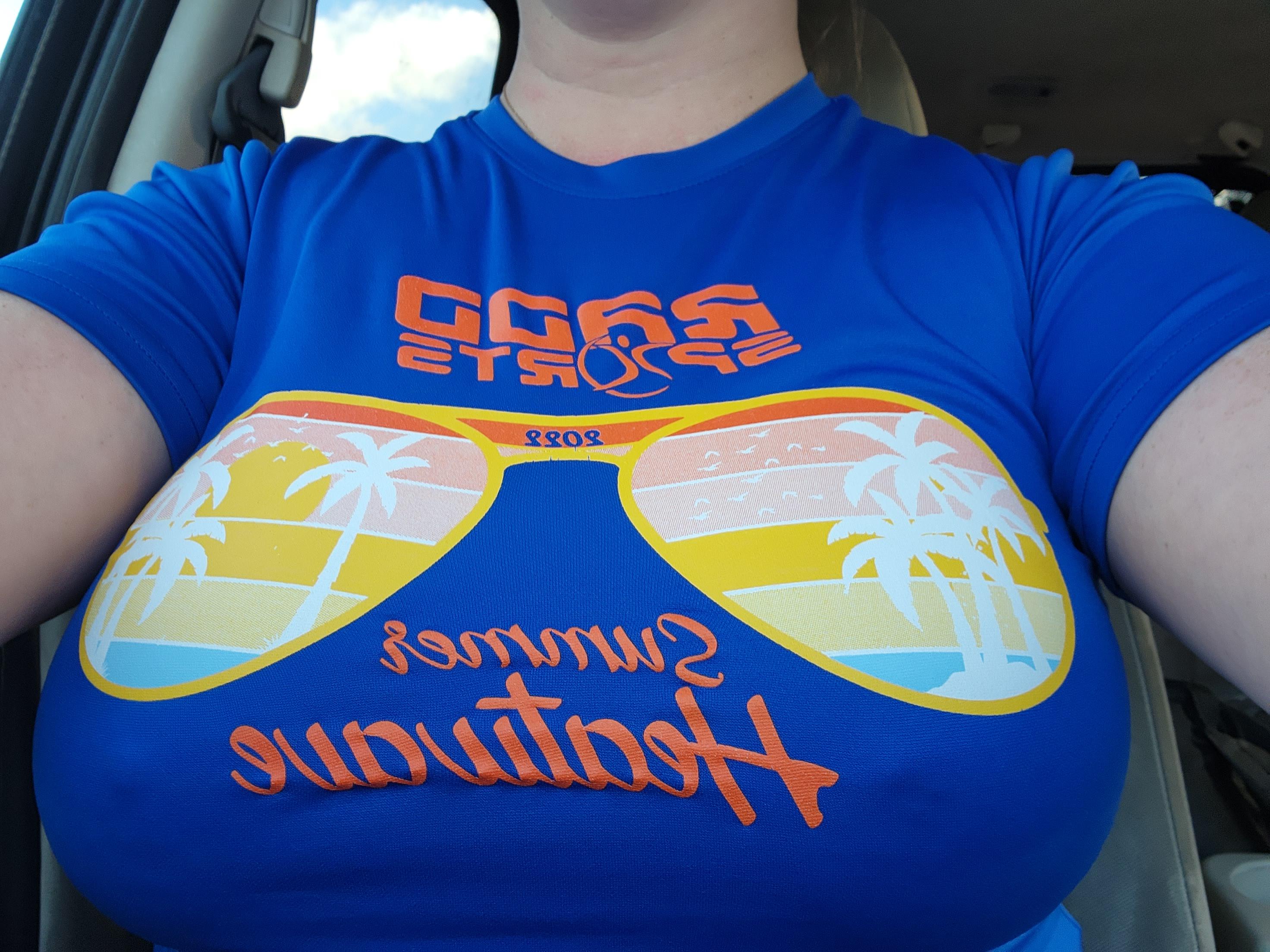 Apparently a kids medium shirt is a sports bra for me 🤭 r/braless