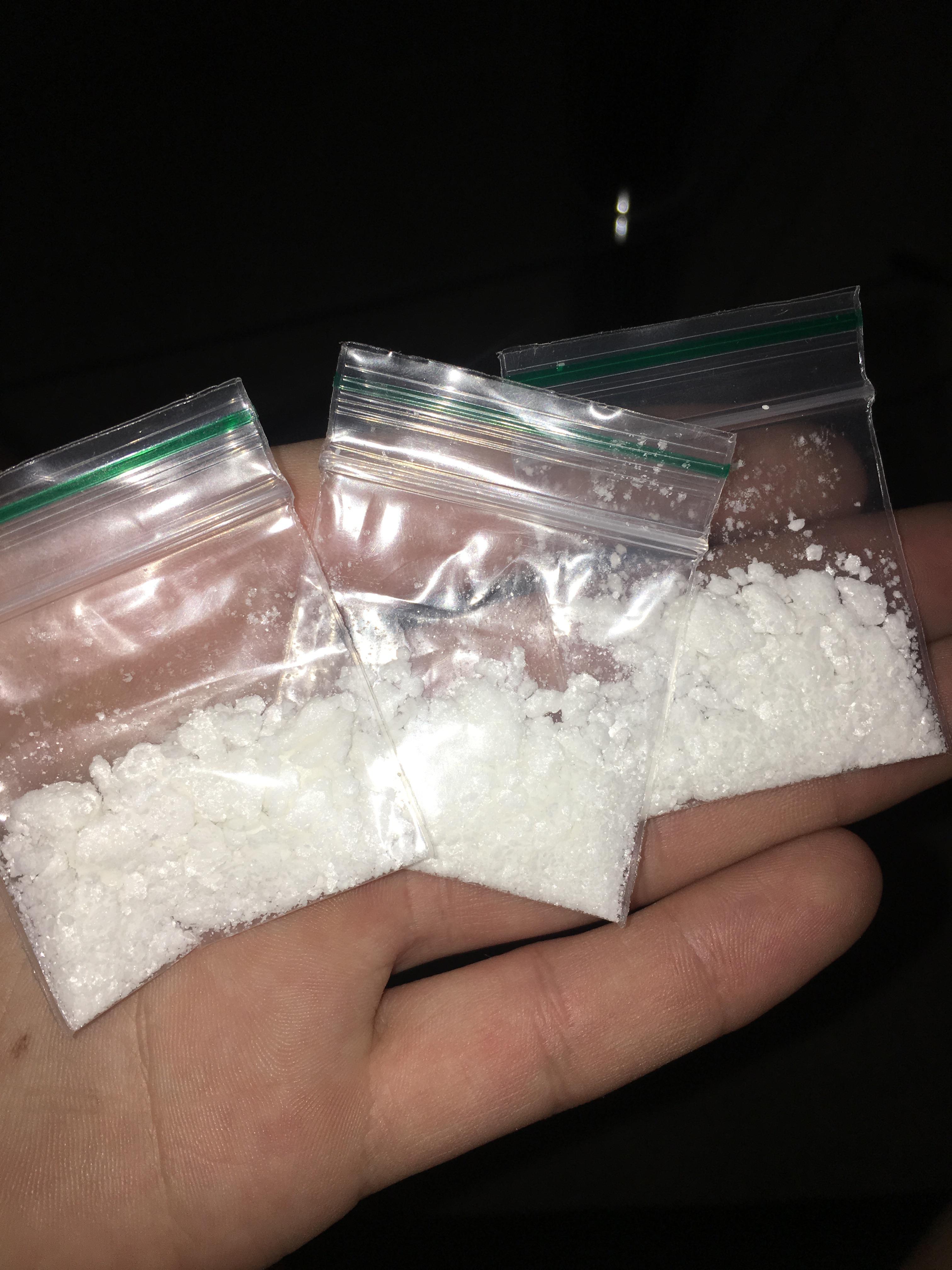 If anyone was wondering what good coke looks like. Use this flake to
