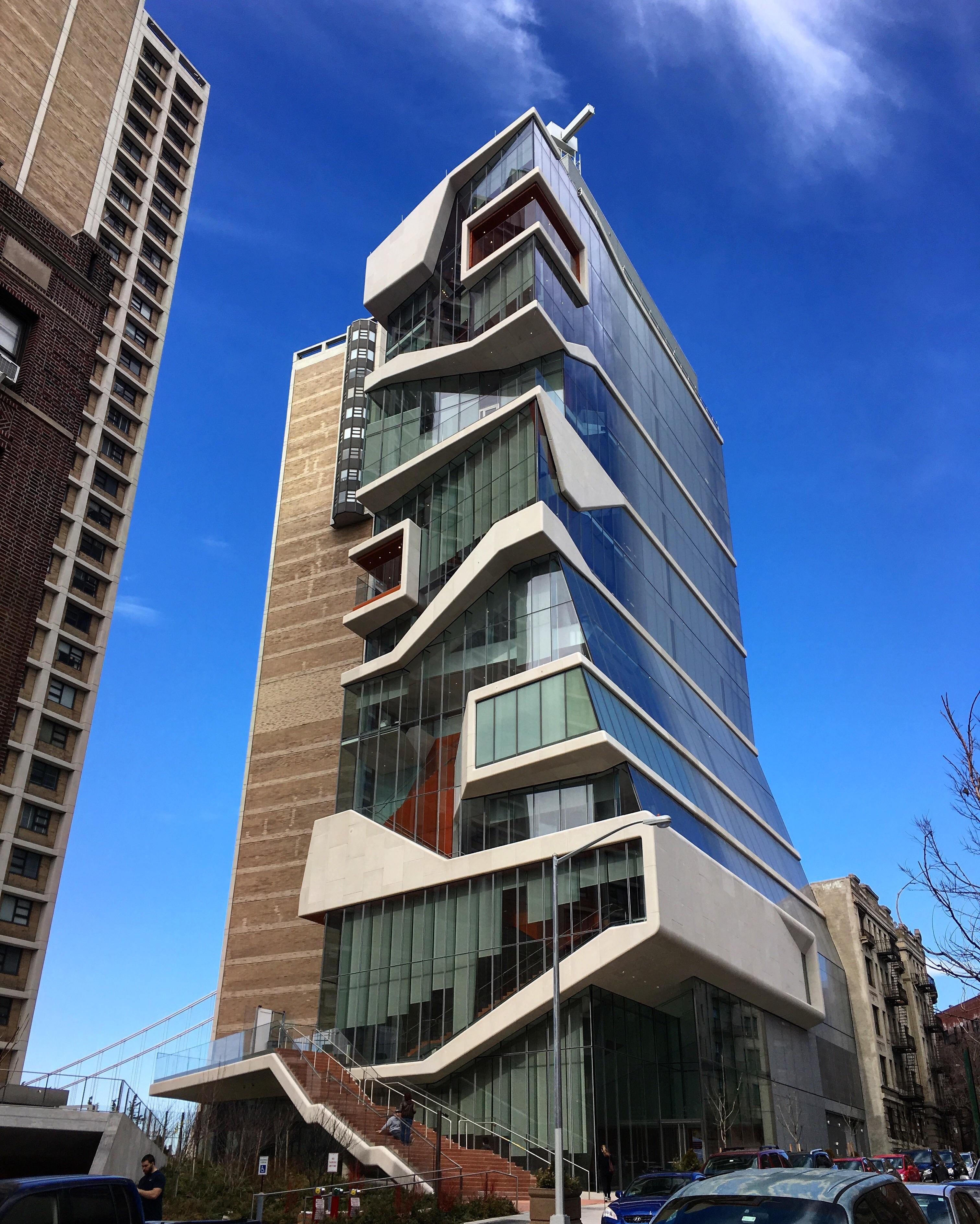 This ultra modern building is hiding in Washington heights r/nyc