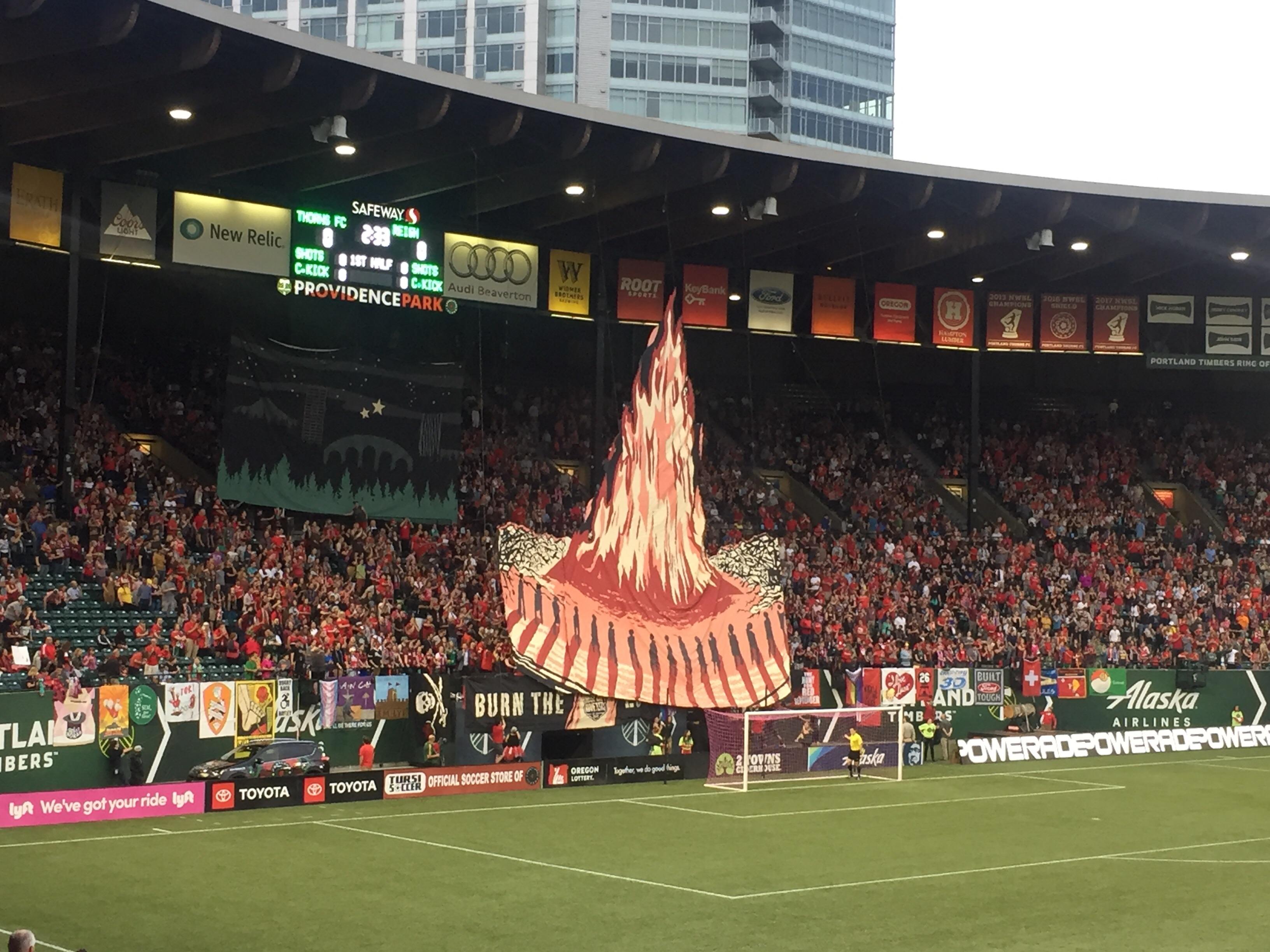 Portland Thorns v Seattle Reign r/Portland