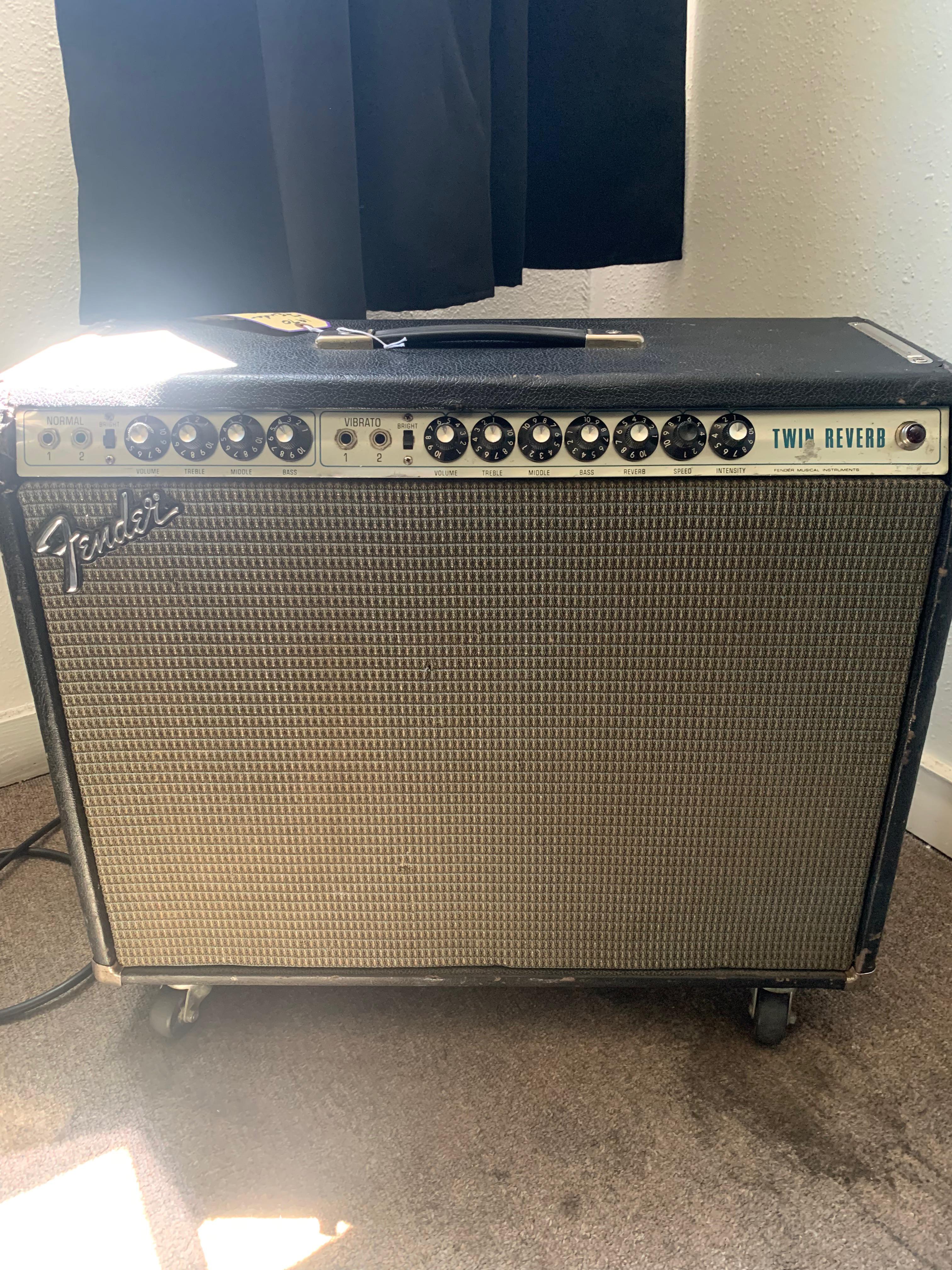 Any info/help identifying Twin Reverb. Serial puts it at 1968, but I’m