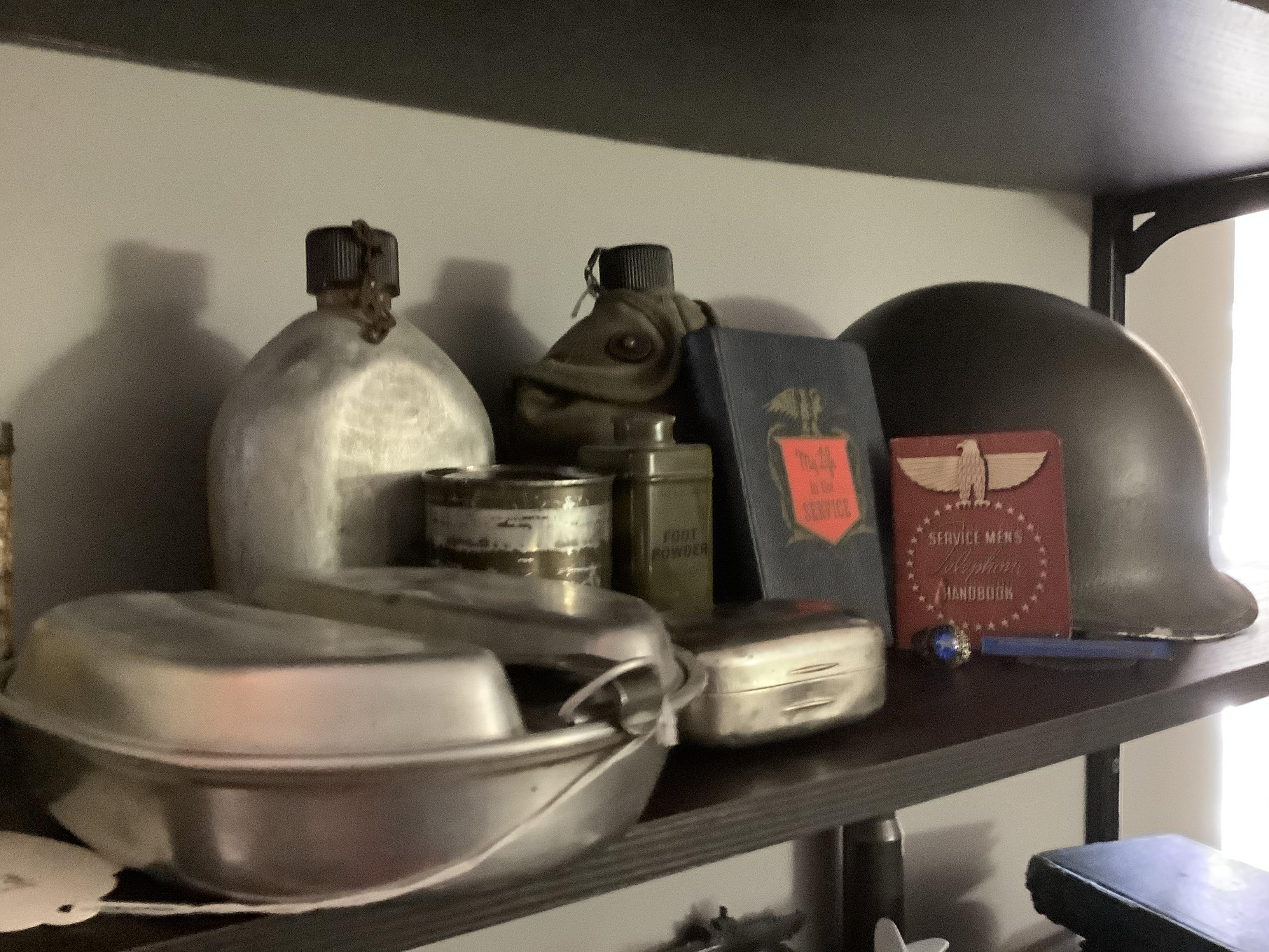 My collection of an American soldiers’s personal items (WWII) r