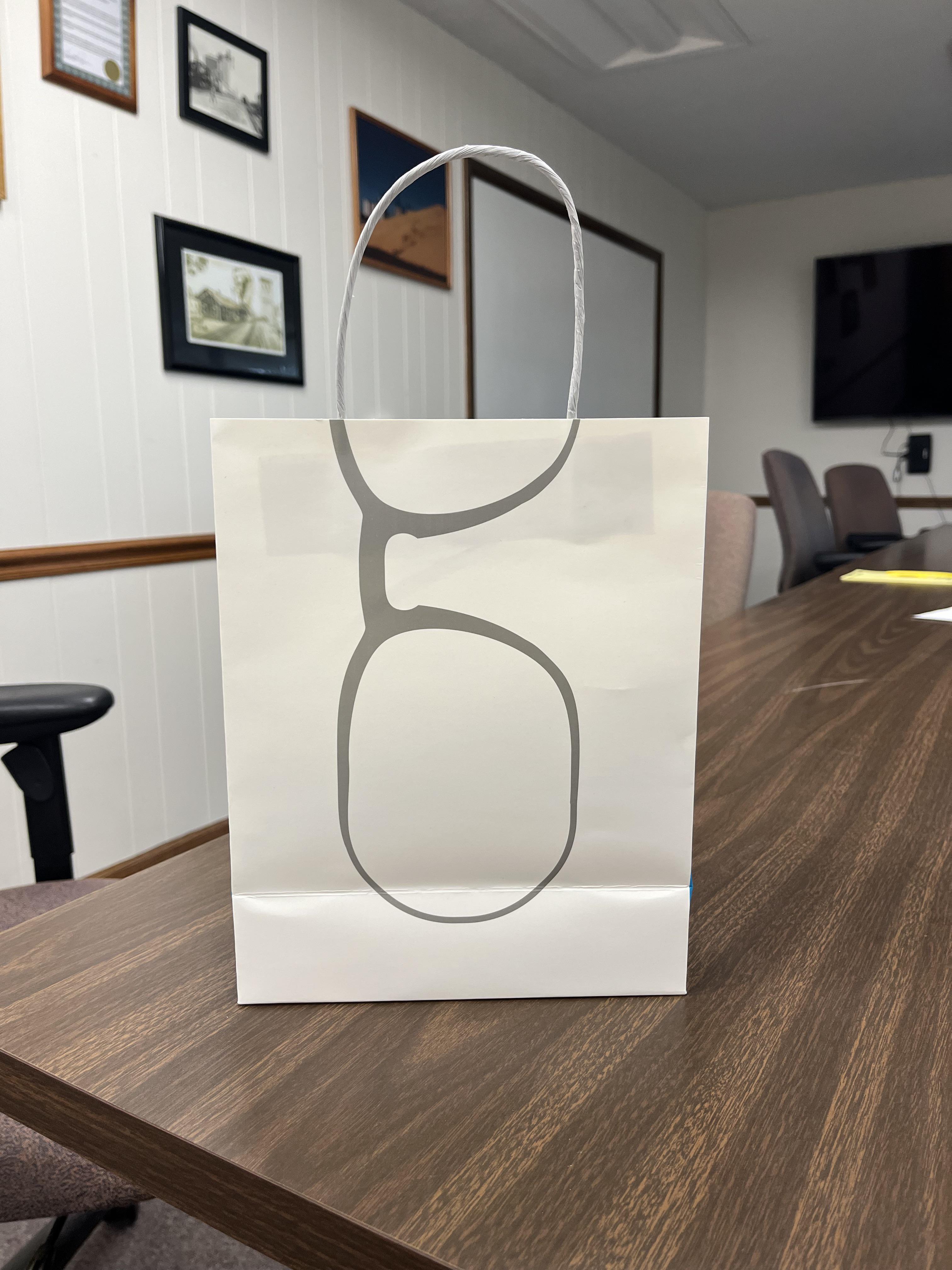 The carrying handle for the bag my contacts came in r/mildlyinteresting