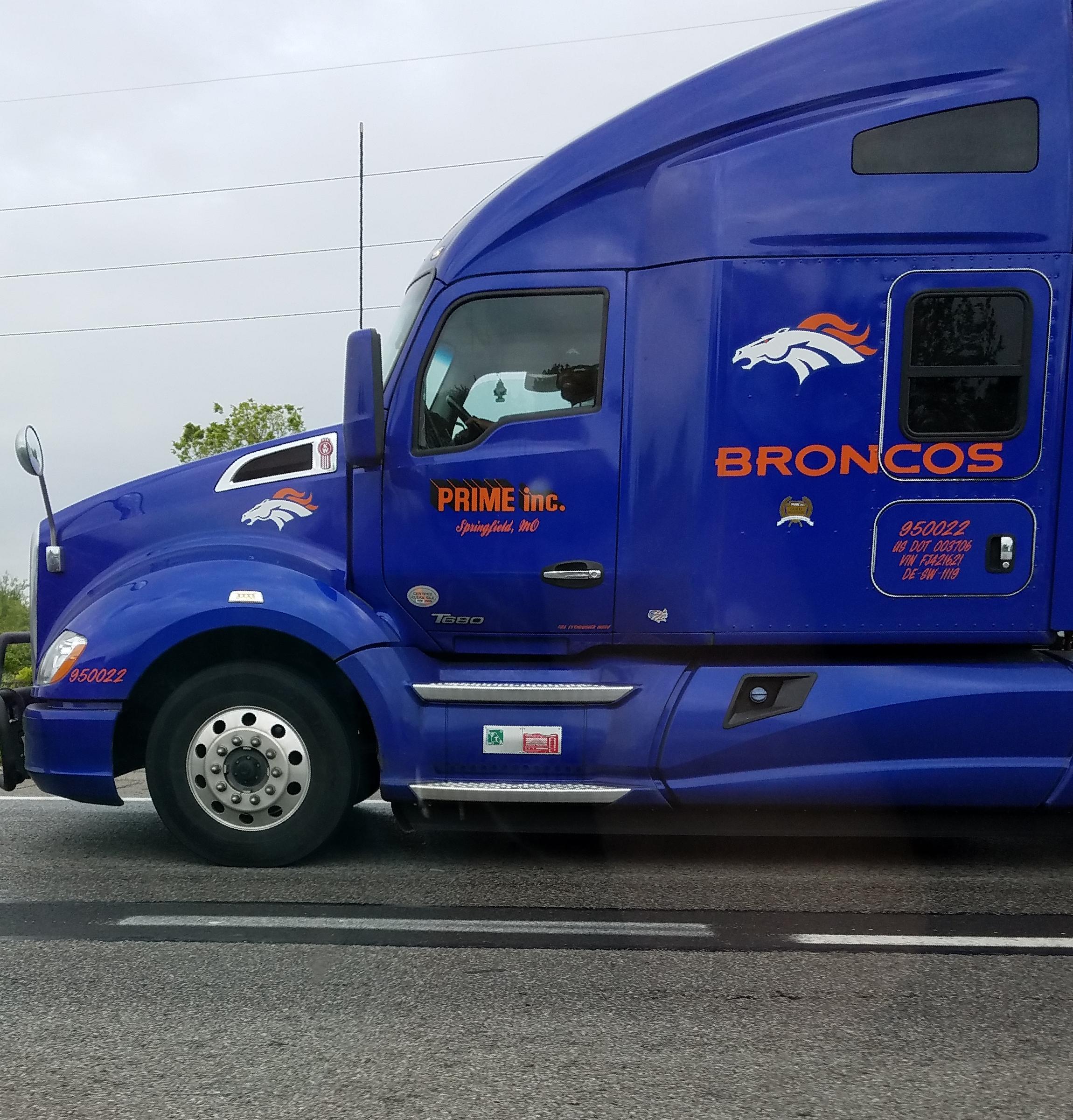 Spotted in Columbus, OH. Good looking truck! r/DenverBroncos