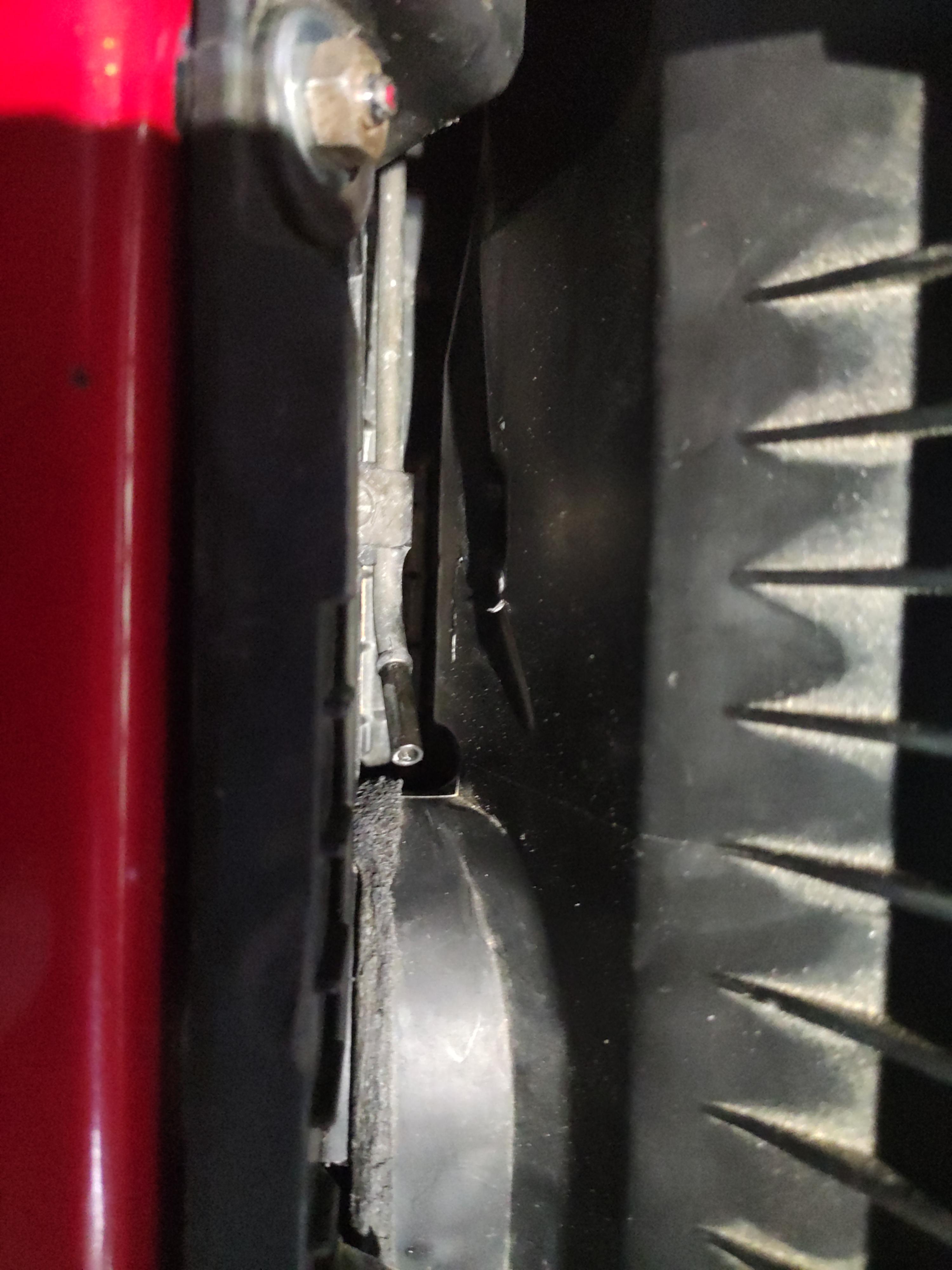 Question about pipe under the air box RX8