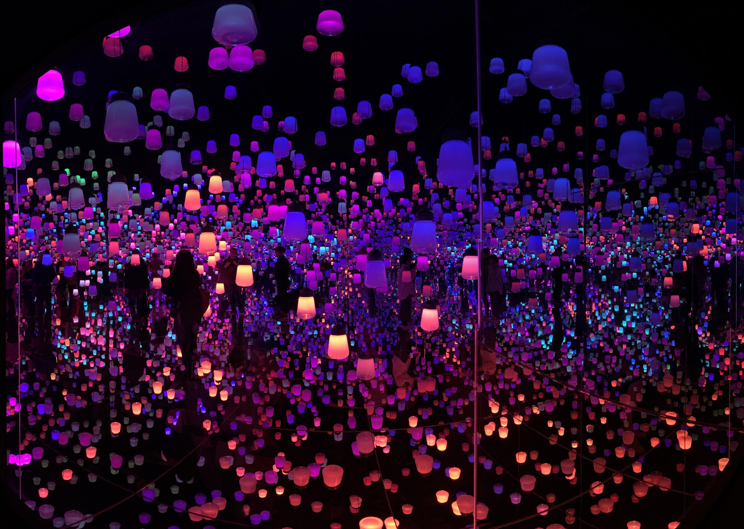 Digital art Museum in Tokyo, a must see for Japan! r/japanpics