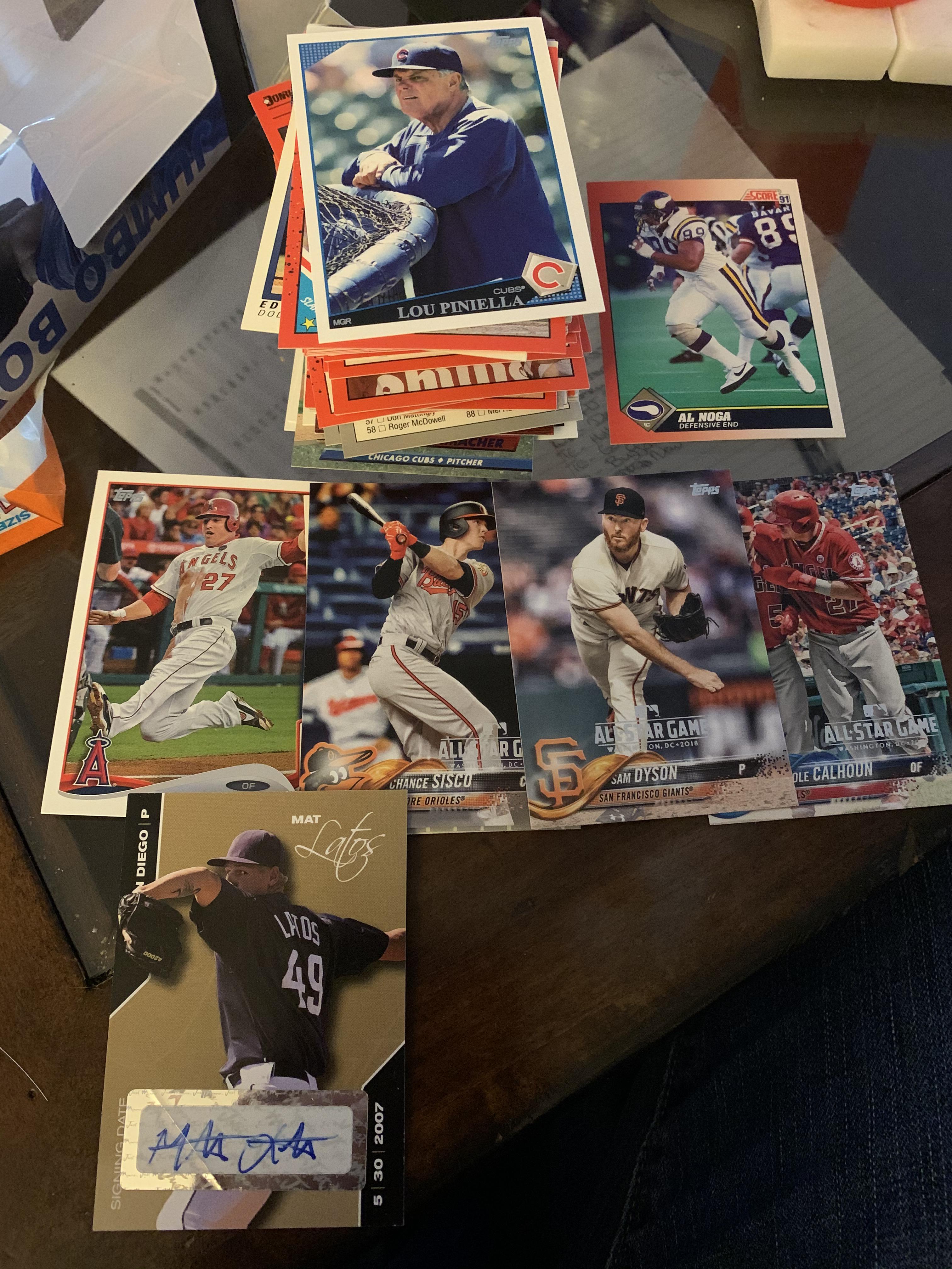 Bought one of those 4.99 Walgreens boxes r/baseballcards