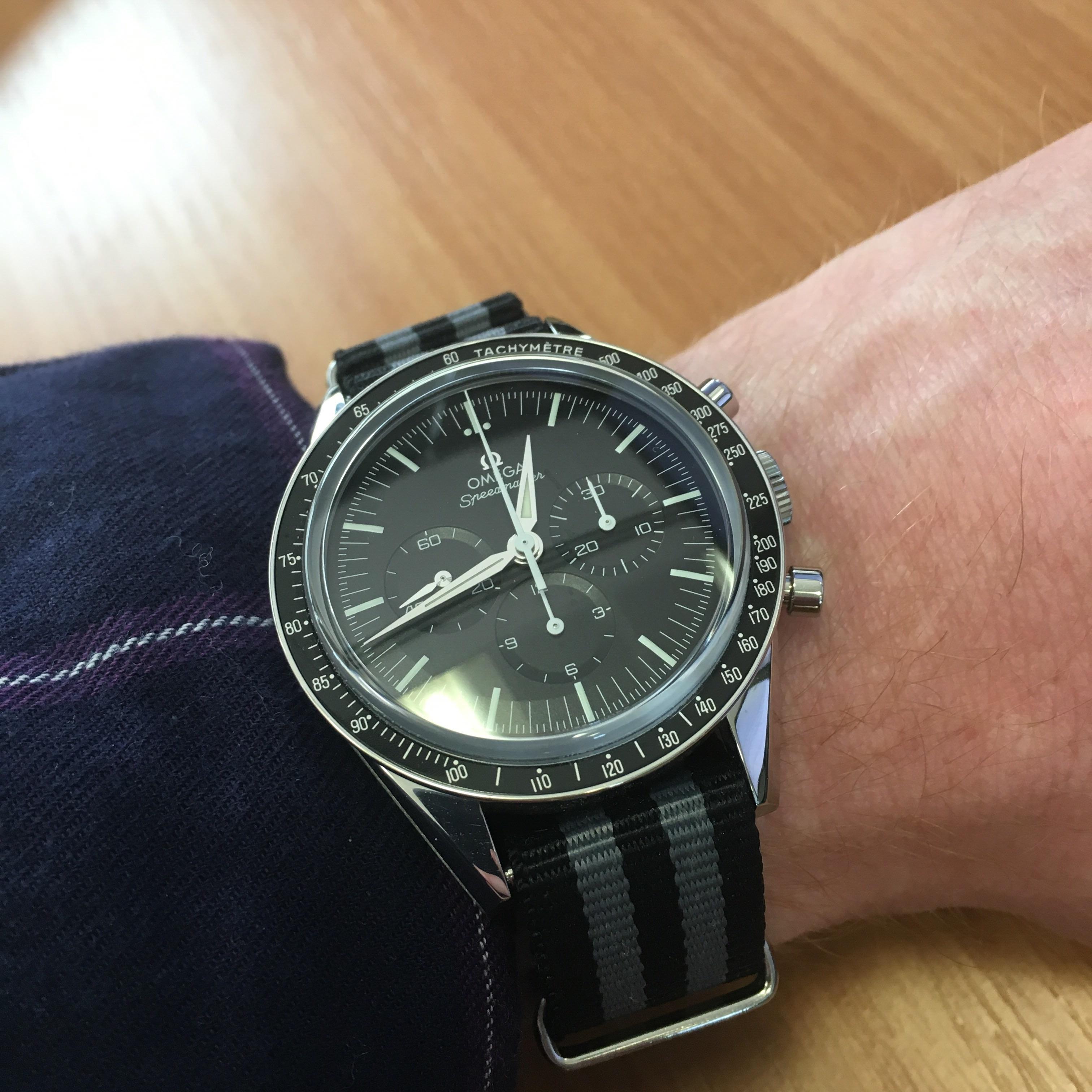 [Omega Speedmaster] FOIS on a Bond nato r/Watches