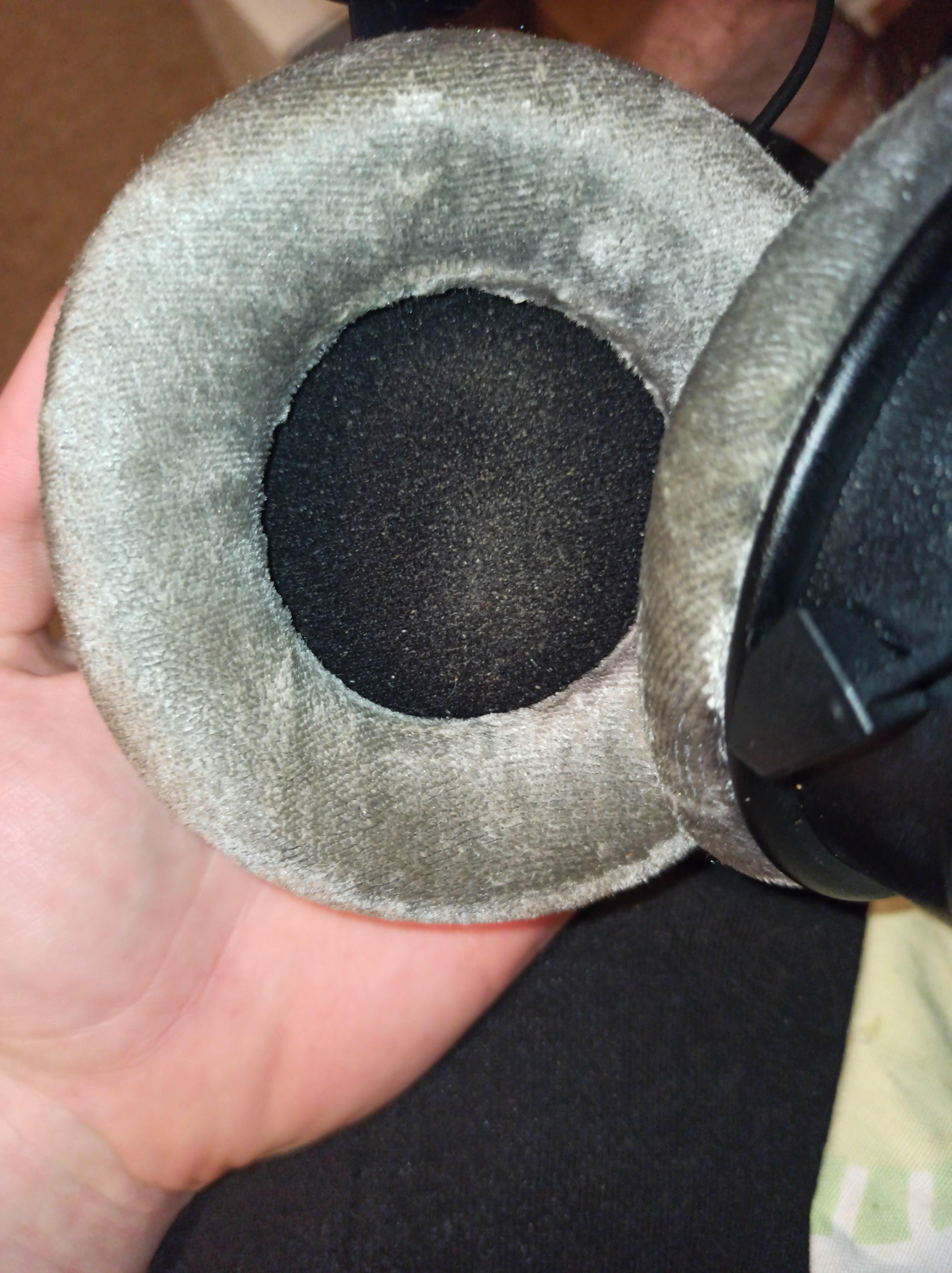 Got a pair of DT990's but they're really dirty, how can I clean this part? r/headphones