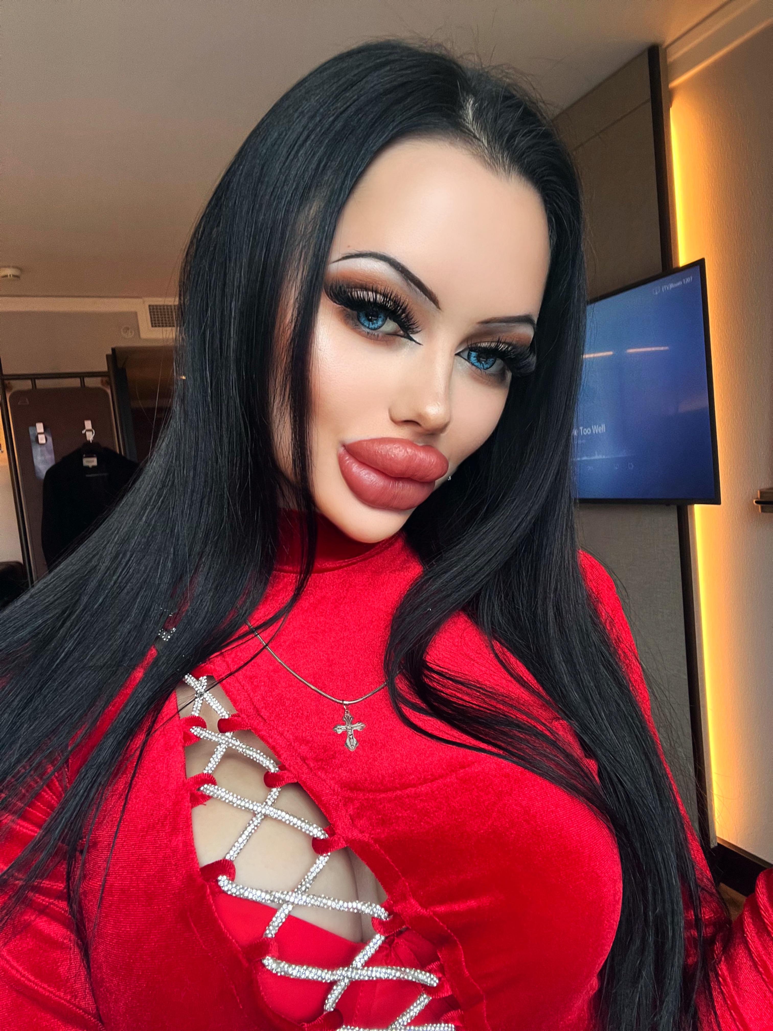 Bimbo doll : BimboLovers