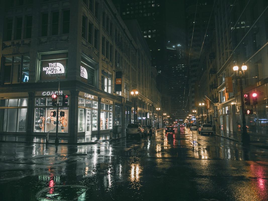 Rainy Night Downtown San Francisco, CA [1067x800] [OC] r/ImagesOfCalifornia