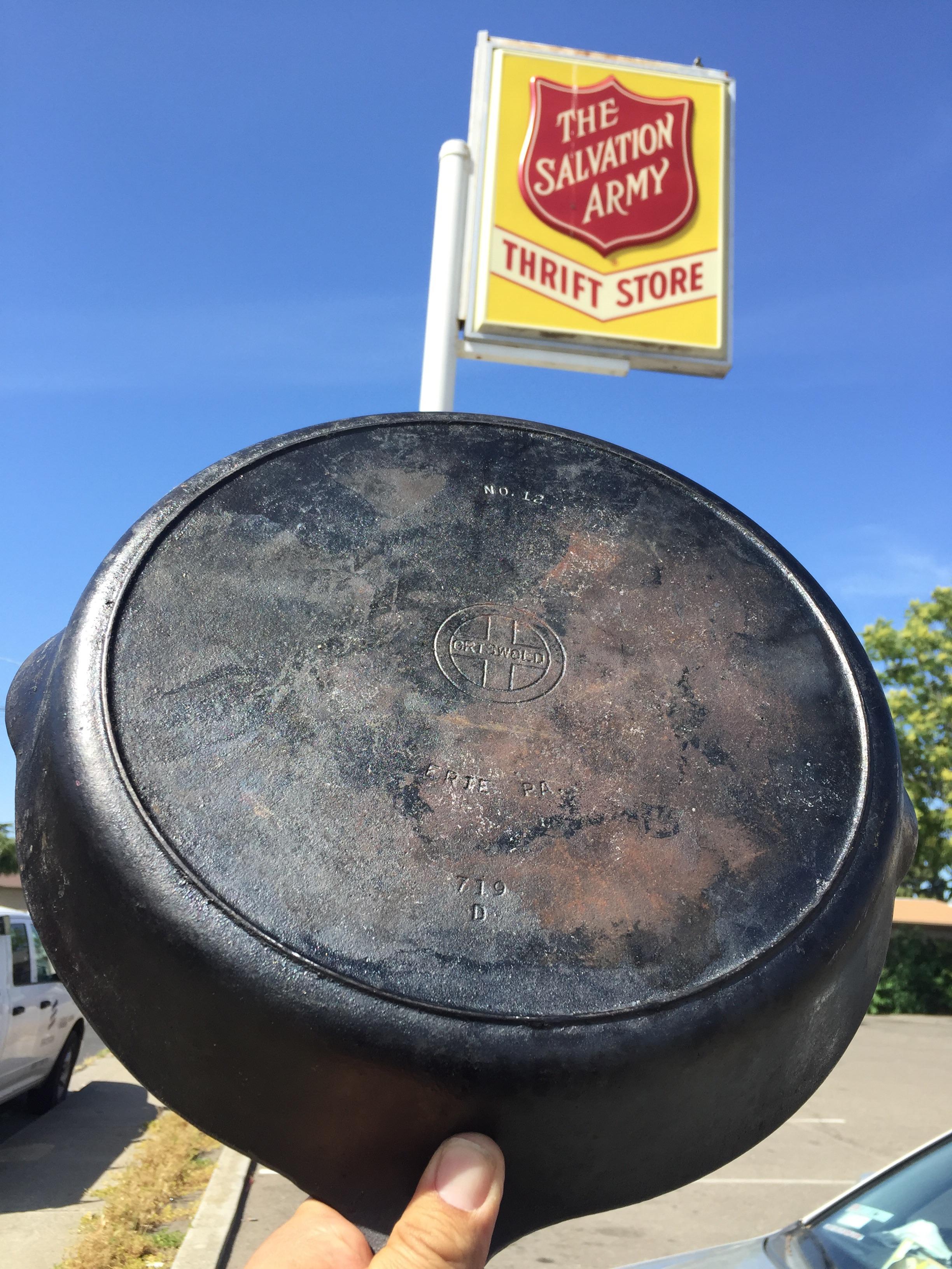 Griswold 719 cast iron skillet 7 r/ThriftStoreHauls
